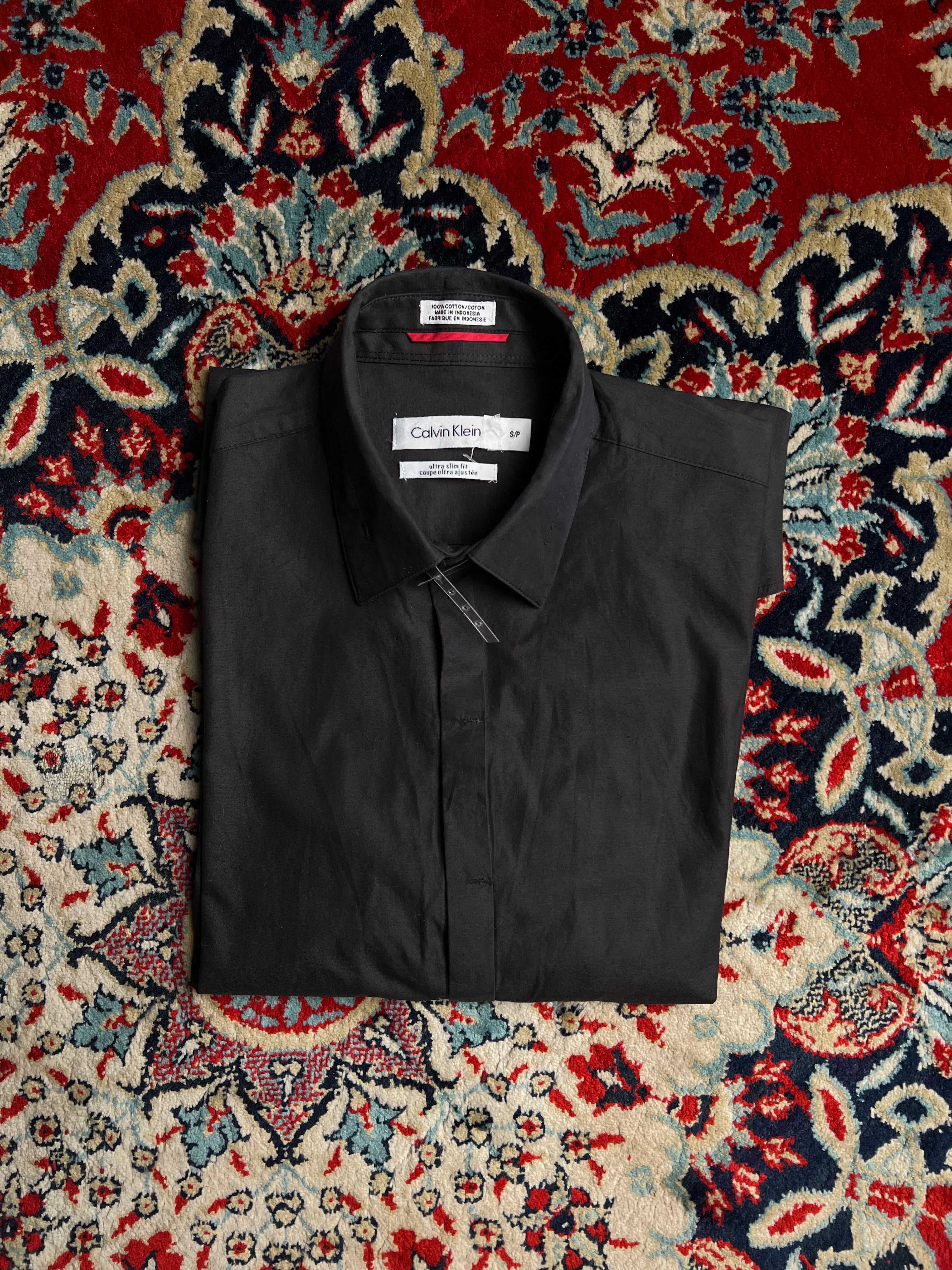 CALVIN KLIEN CASUAL BUTTON DOWN SHIRT