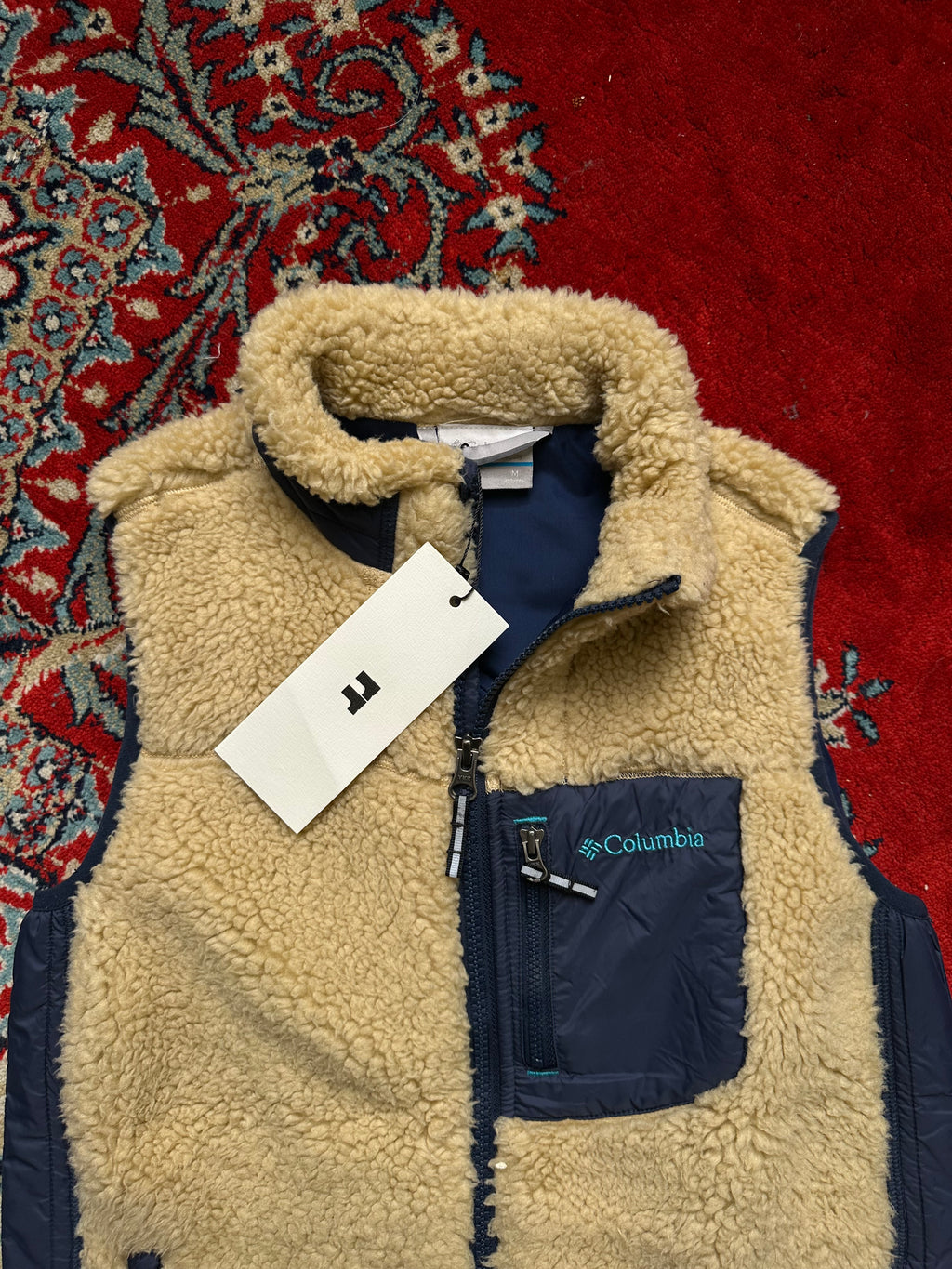 COLUMBIA Sleeveless Fur Jacket