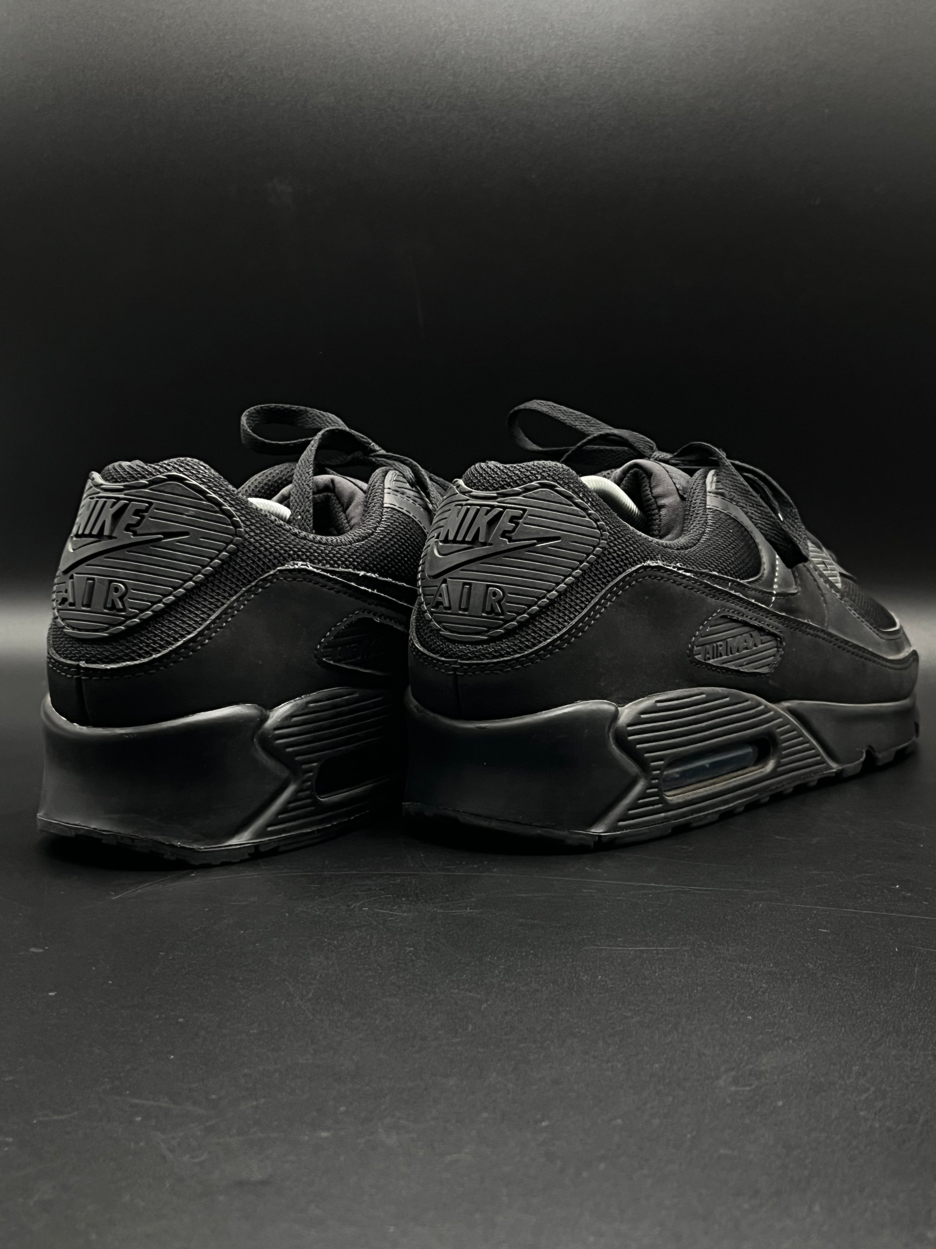 NIKE AIR MAX 90s ALL BLACK - 48.5