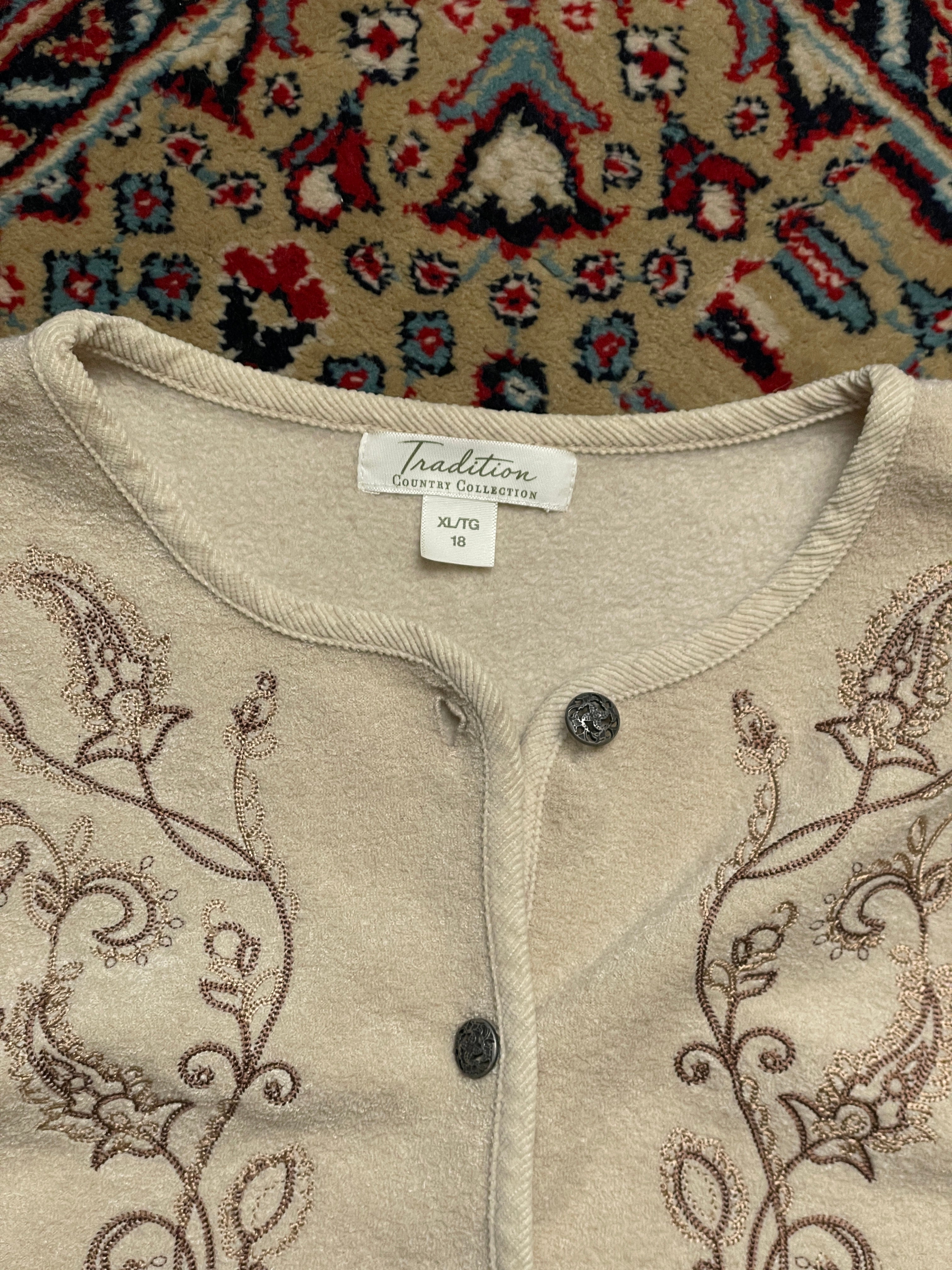 Tradition EMBROIDERED SWEATER