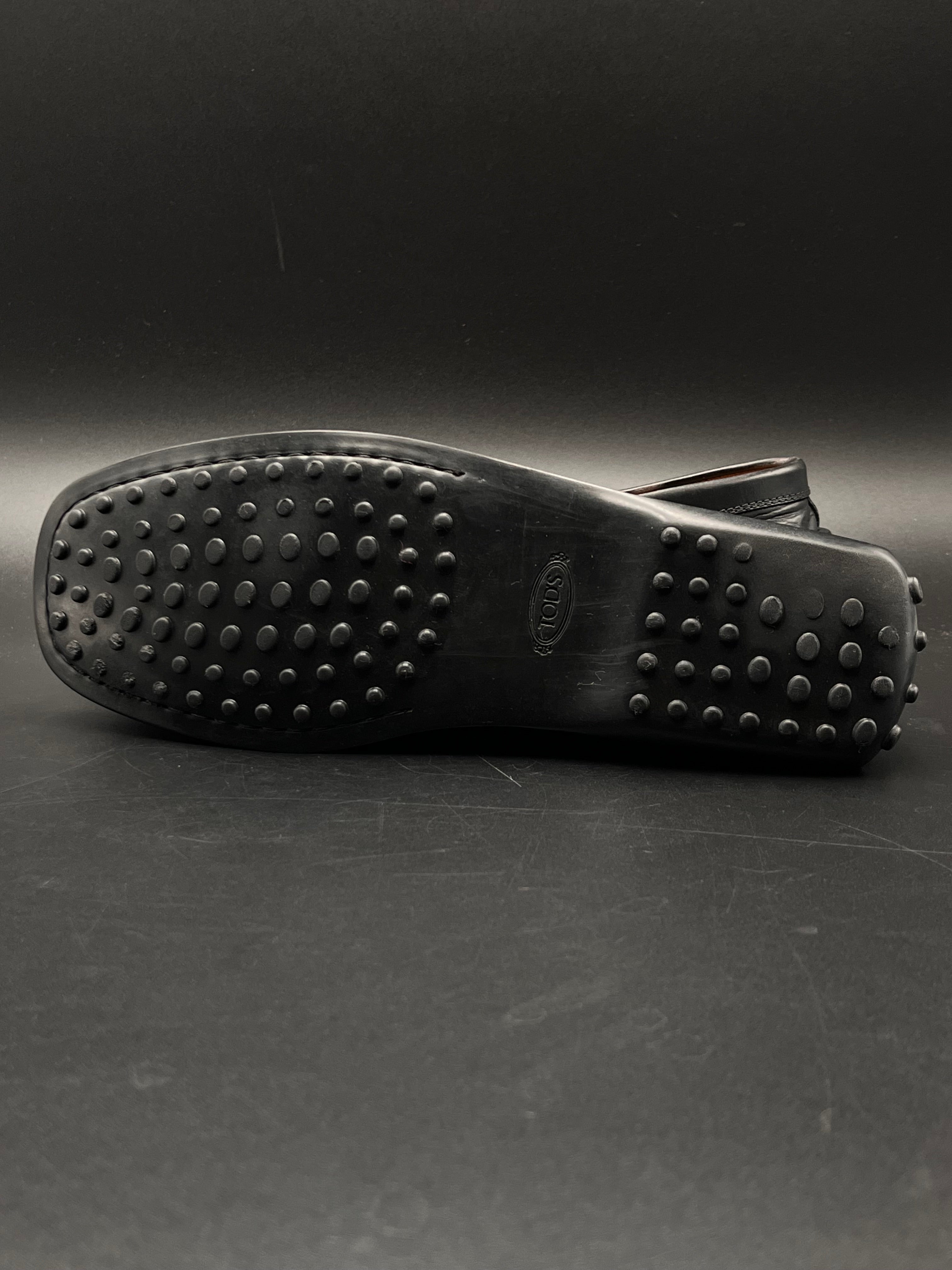 Tods black leather DRIVERS