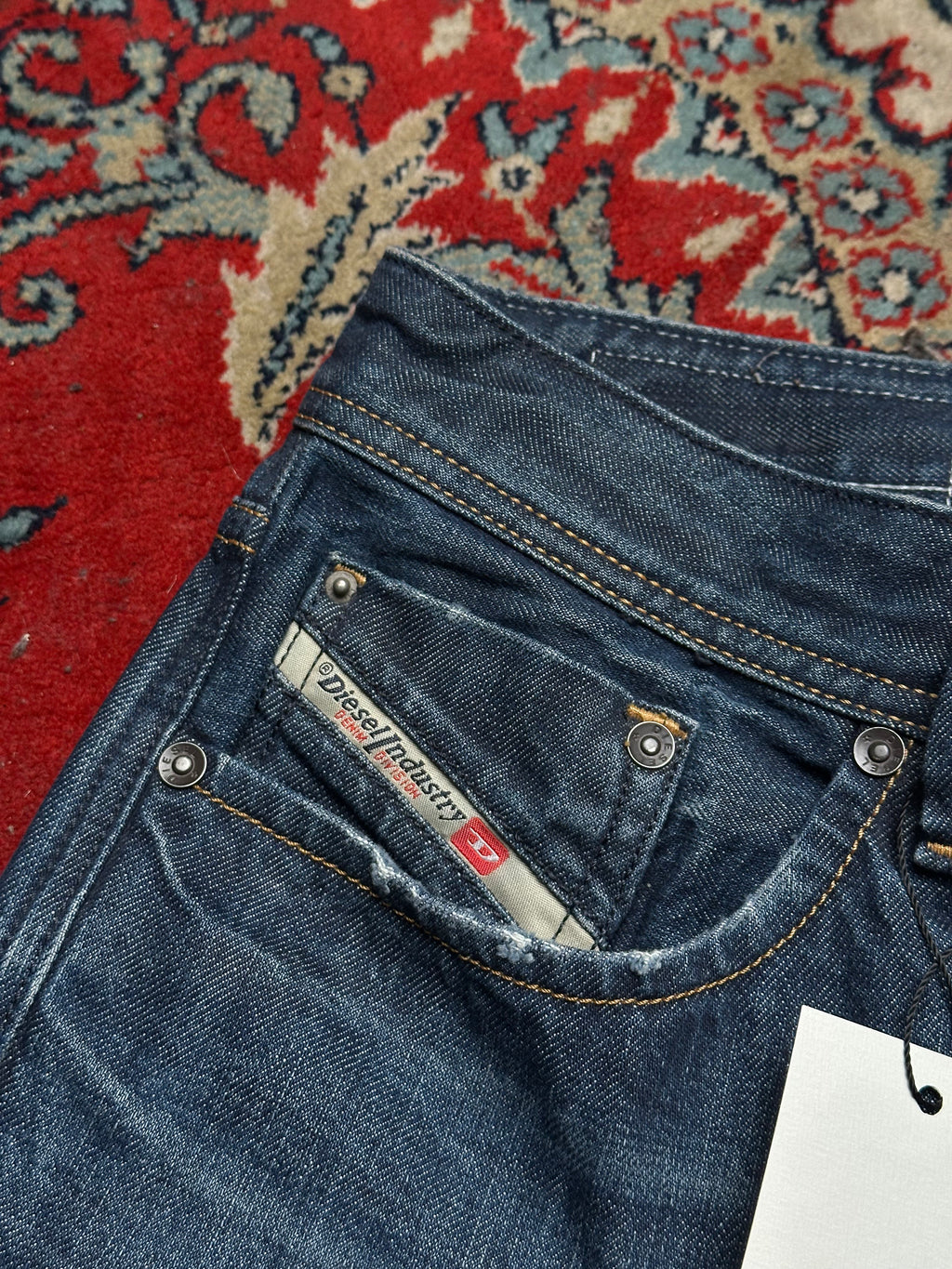 DIESEL LARKEE(STRAIGHT FIT) WASHED INDIGO NON-STRETCH DENIM PANTS