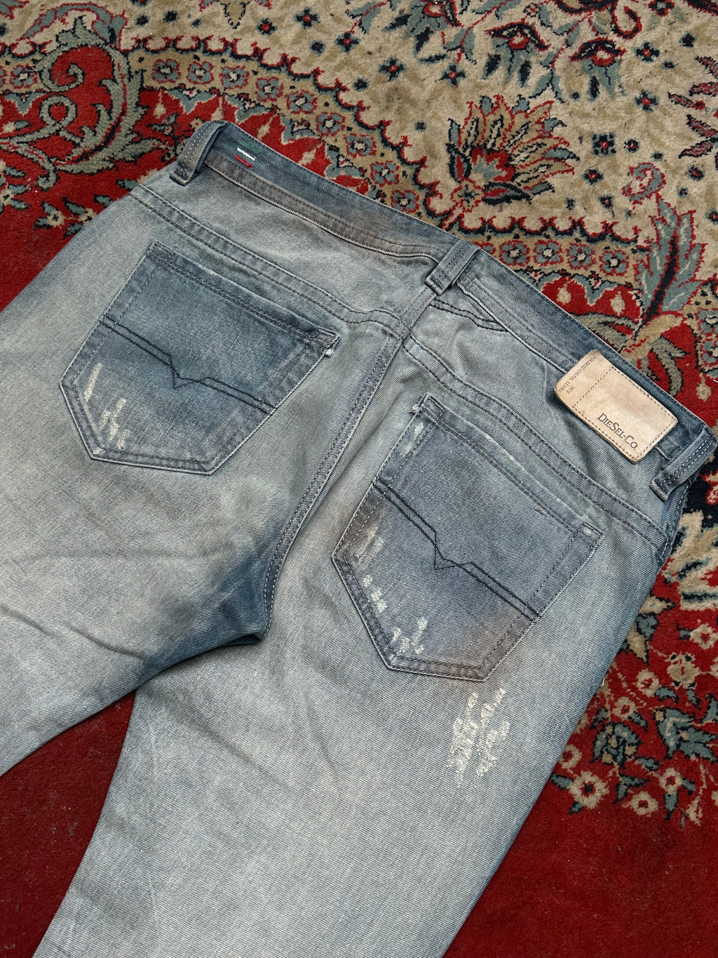 DIESEL THAVAR(SLIM FIT) LIGHT BLUE WASHED NON-STRETCH JEANS