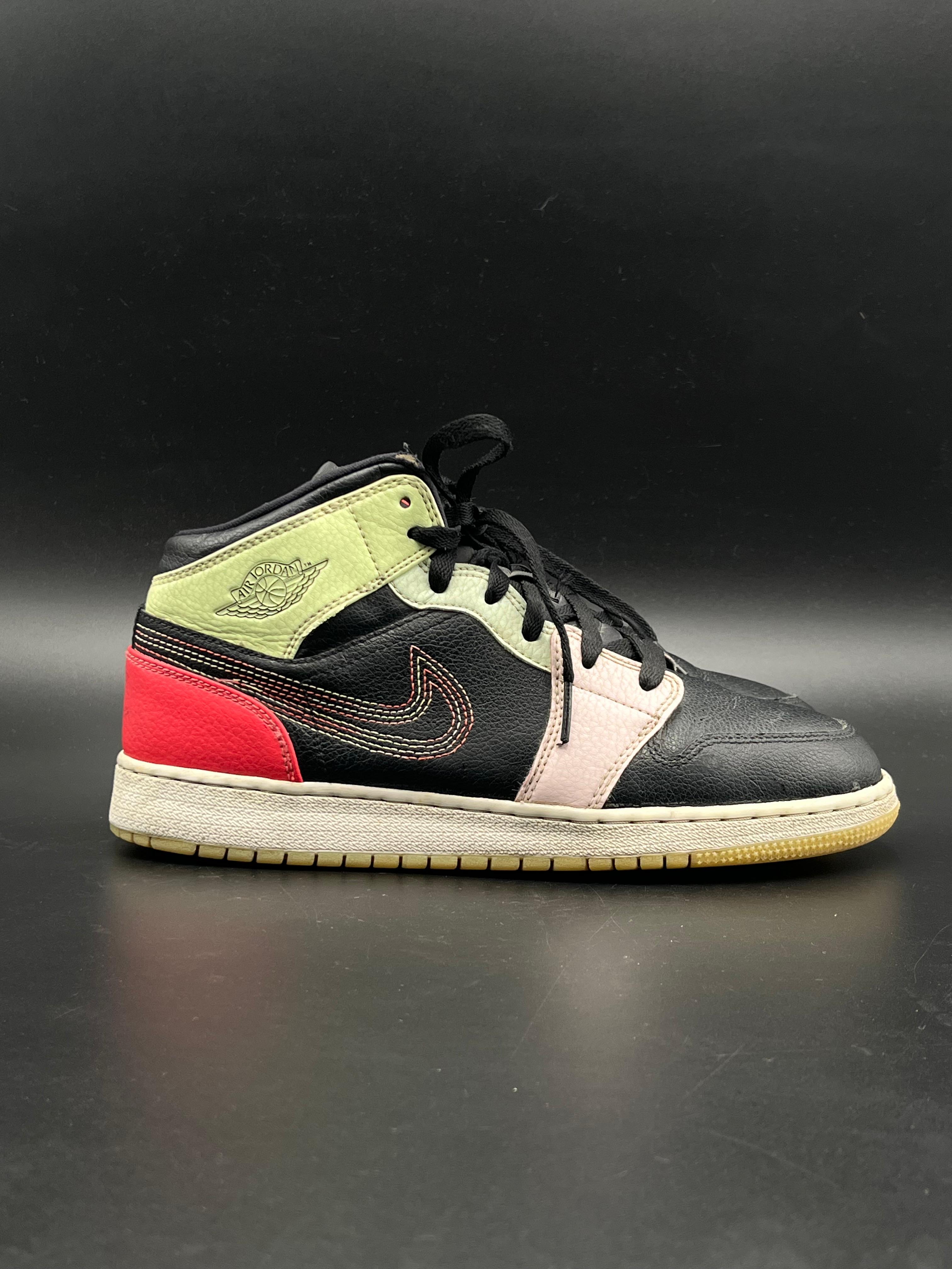Nike Air Jordan 1 Mid SE Glow In The Dark - 40