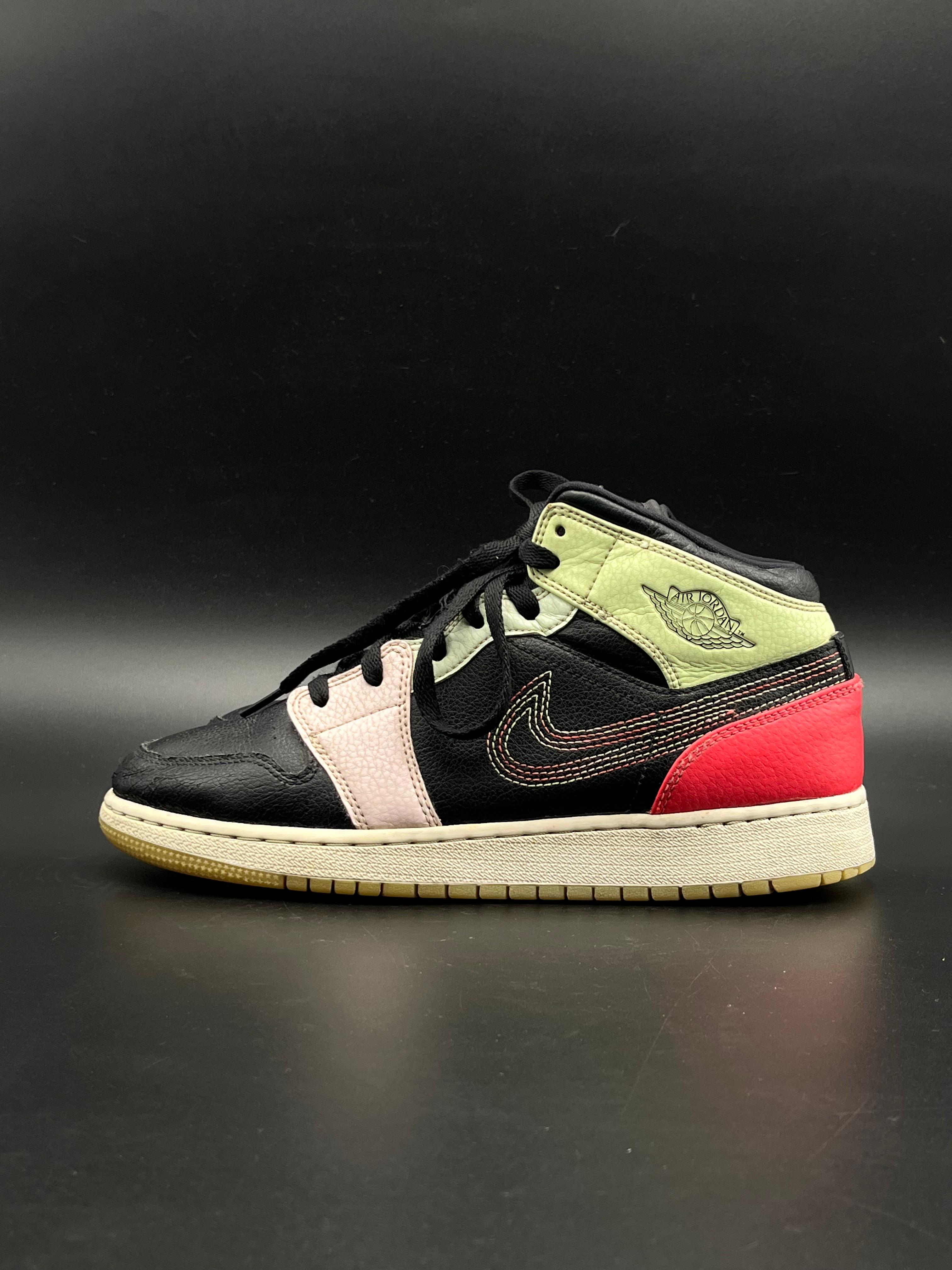 Nike Air Jordan 1 Mid SE Glow In The Dark - 40