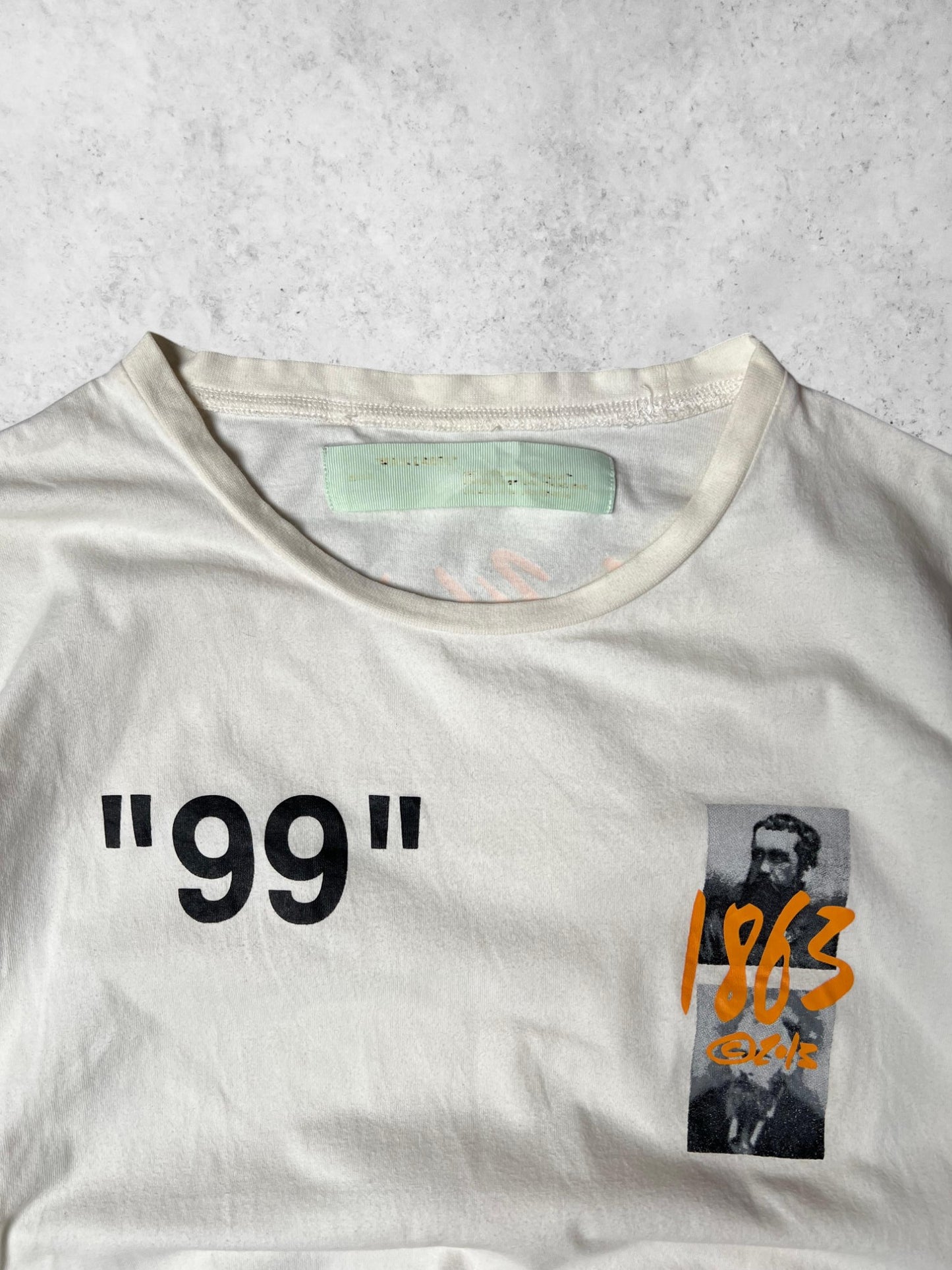 OFFWHITE GRAPHIC TEE