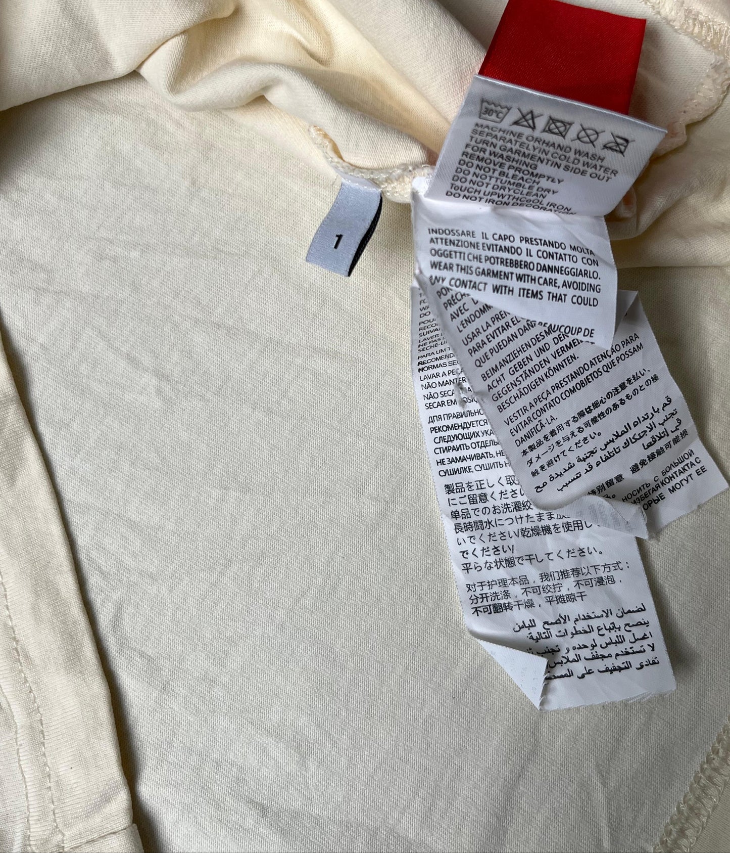 GUCCI Embroidered Cherry Tee