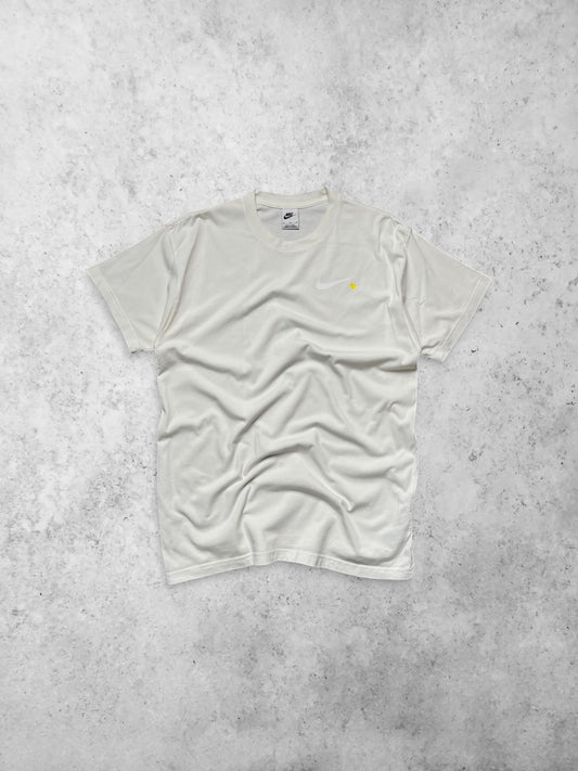 NIKE Graphic Logo Tee