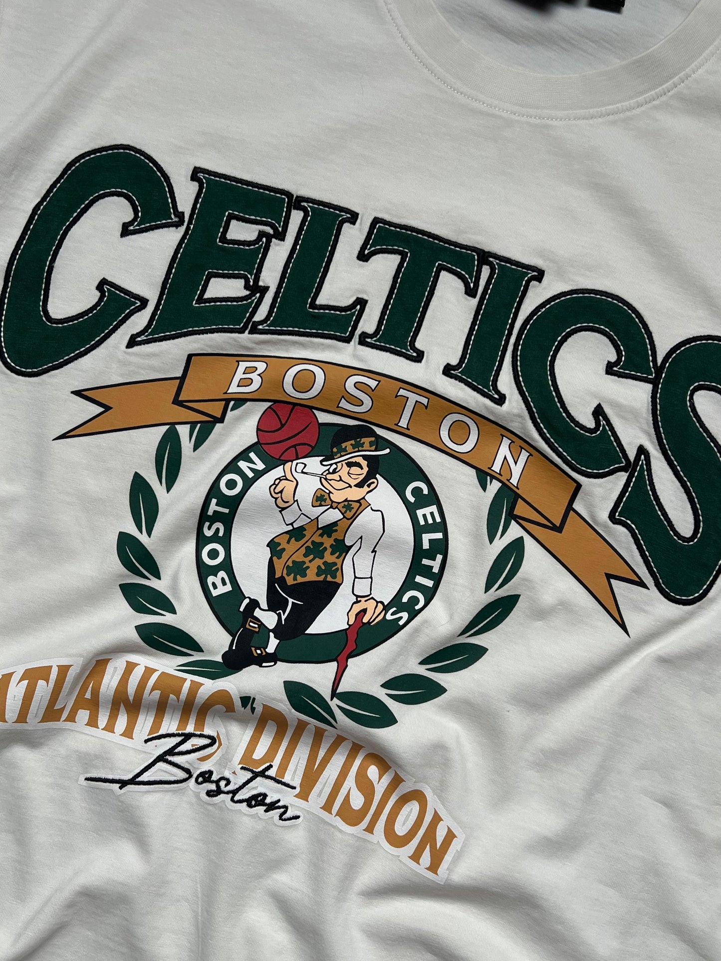 NBA CELTICS Official Merch Tee