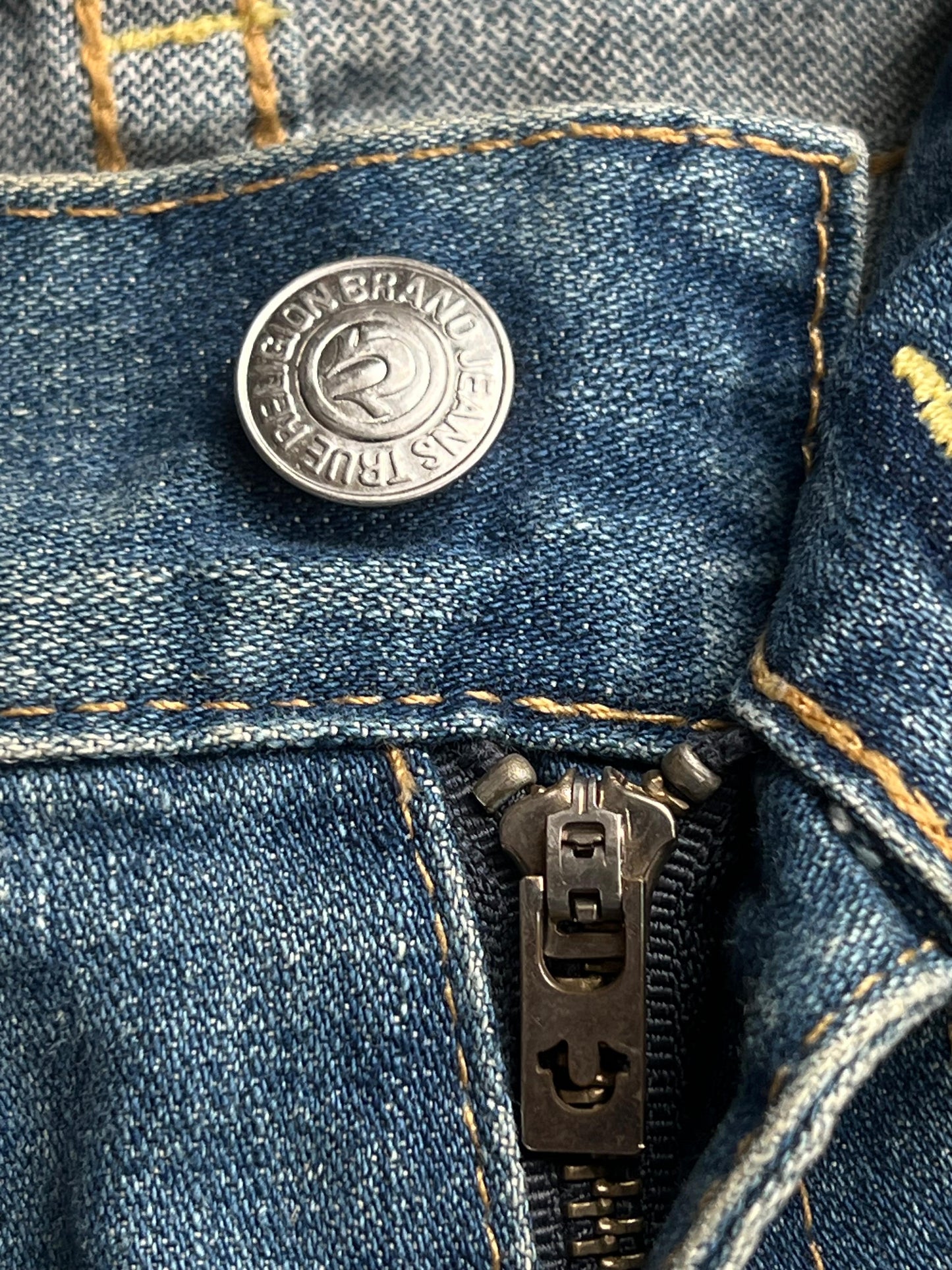 TRUE RELIGION RELAXED/BAGGY DENIM PANTS