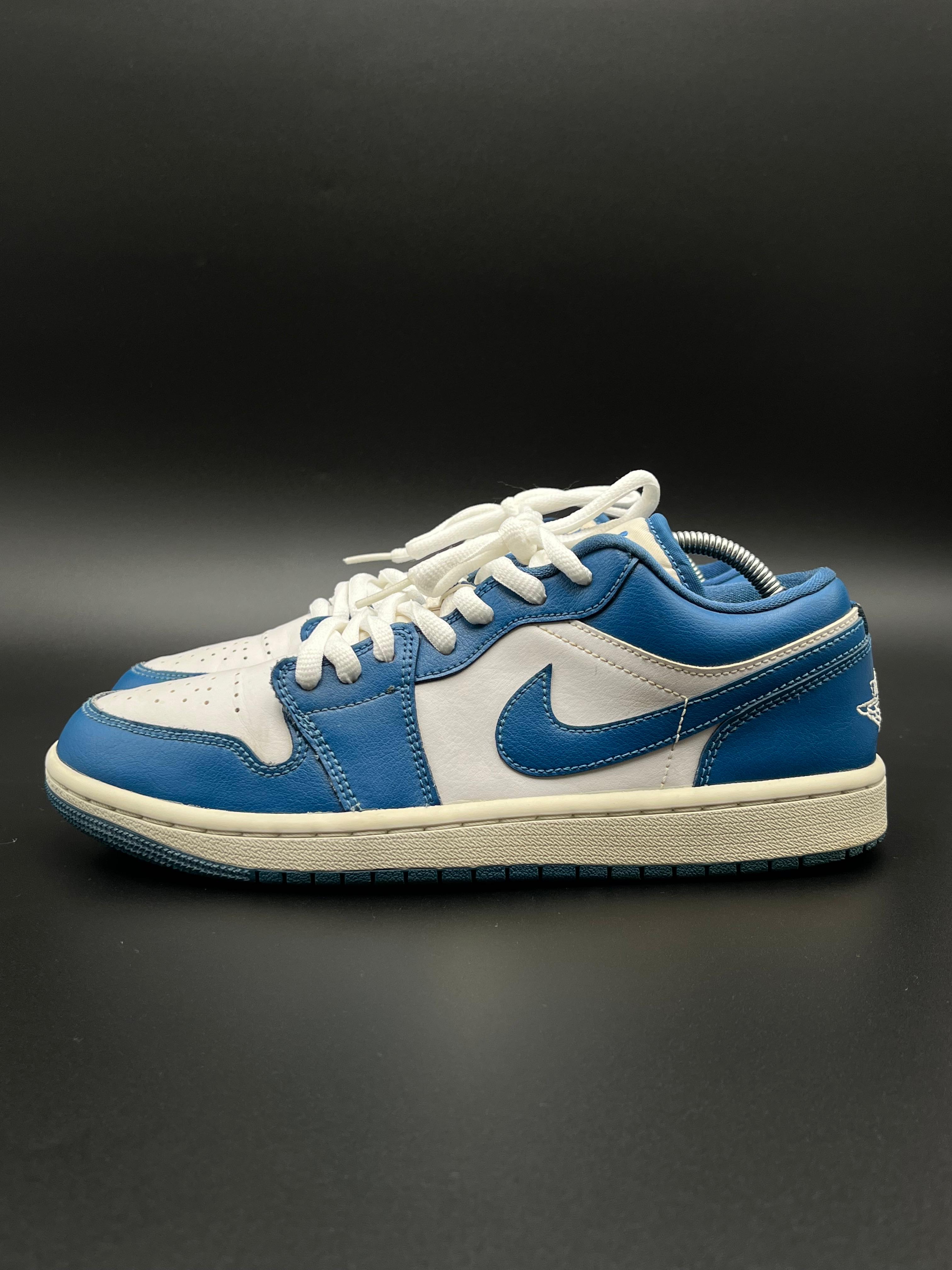 AIR JORDANS LOW MARINE BLUE