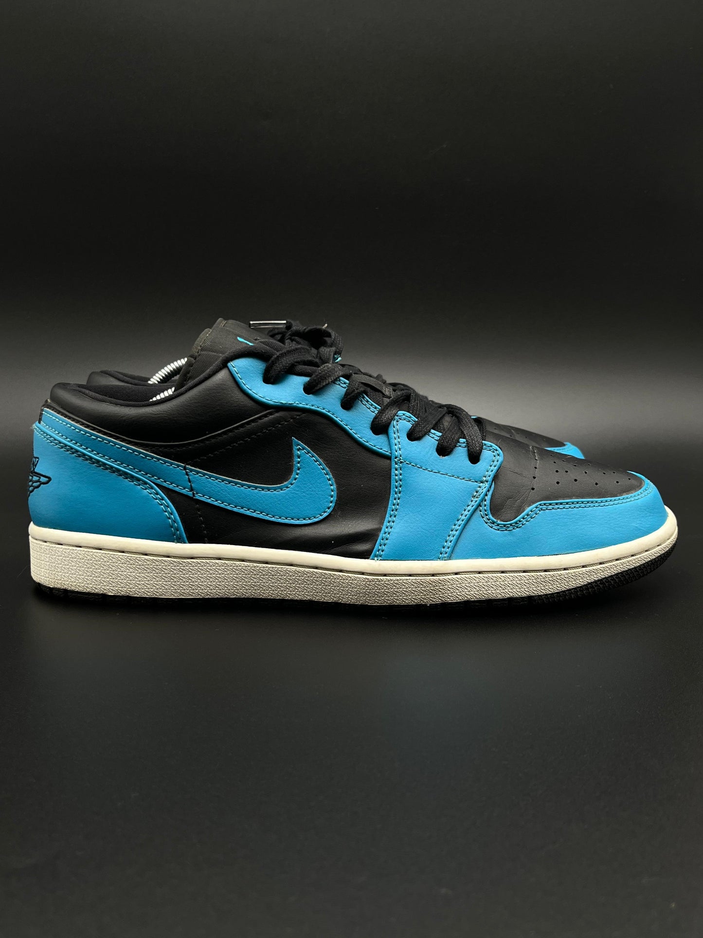 NIKE AIR JORDAN 1 LOW