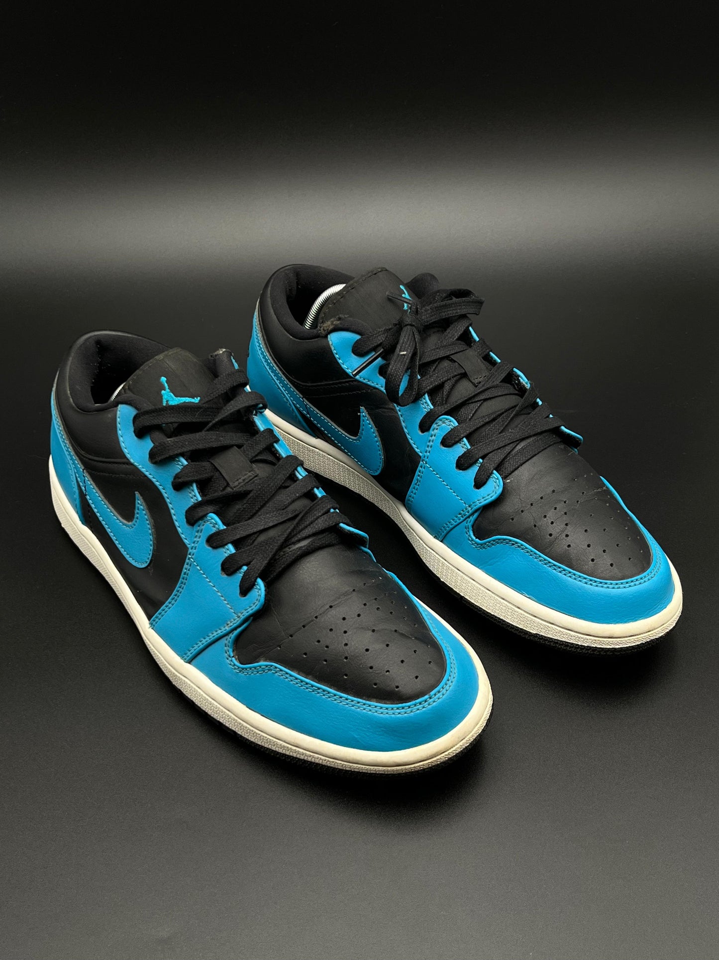 NIKE AIR JORDAN 1 LOW