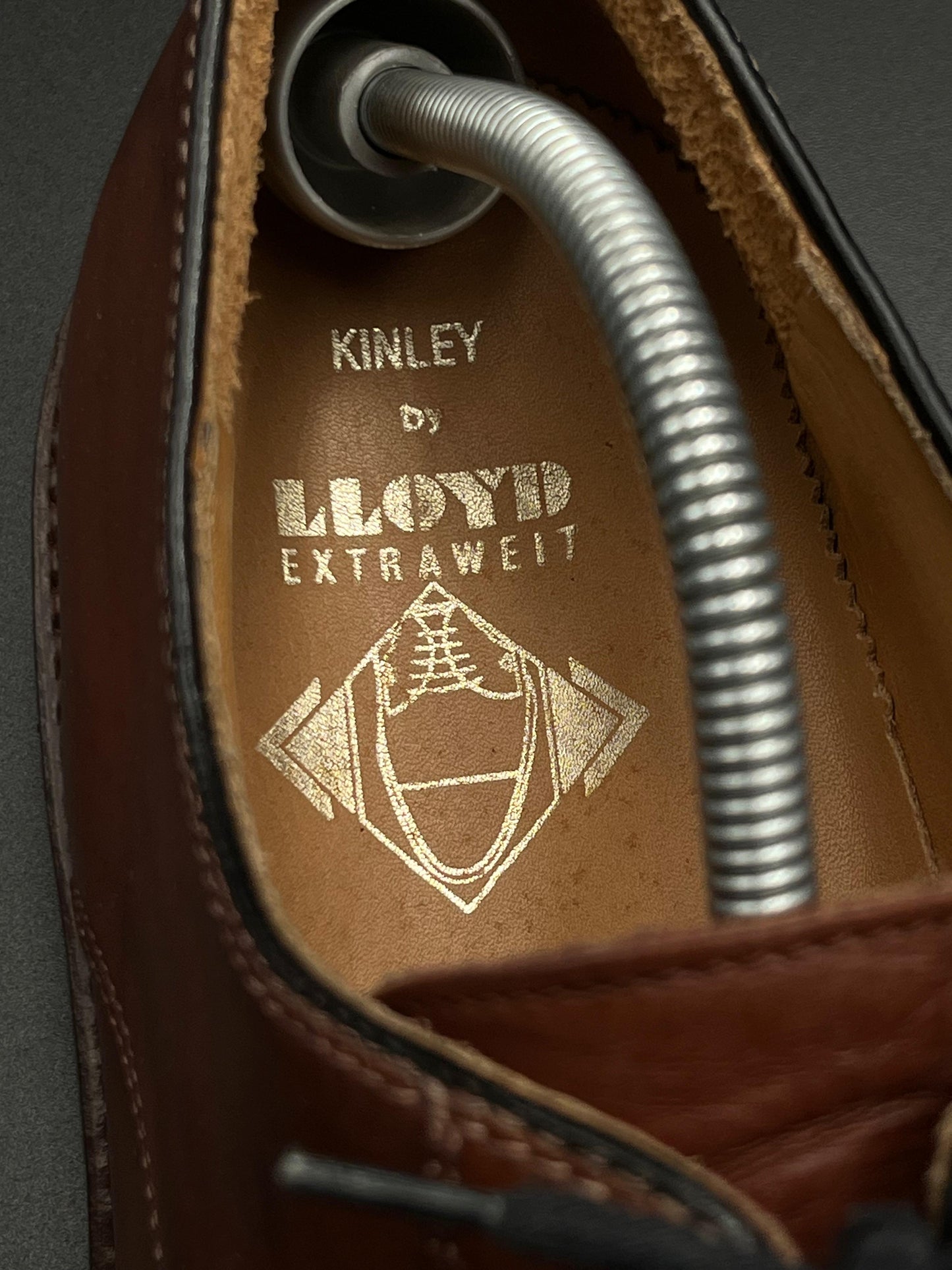 KINLEY Derbys by LLoyd