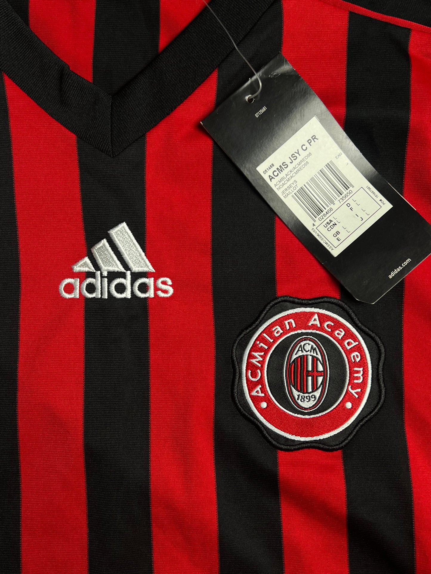 AC MILAN JERSEY TAGGED & BRAND NEW
