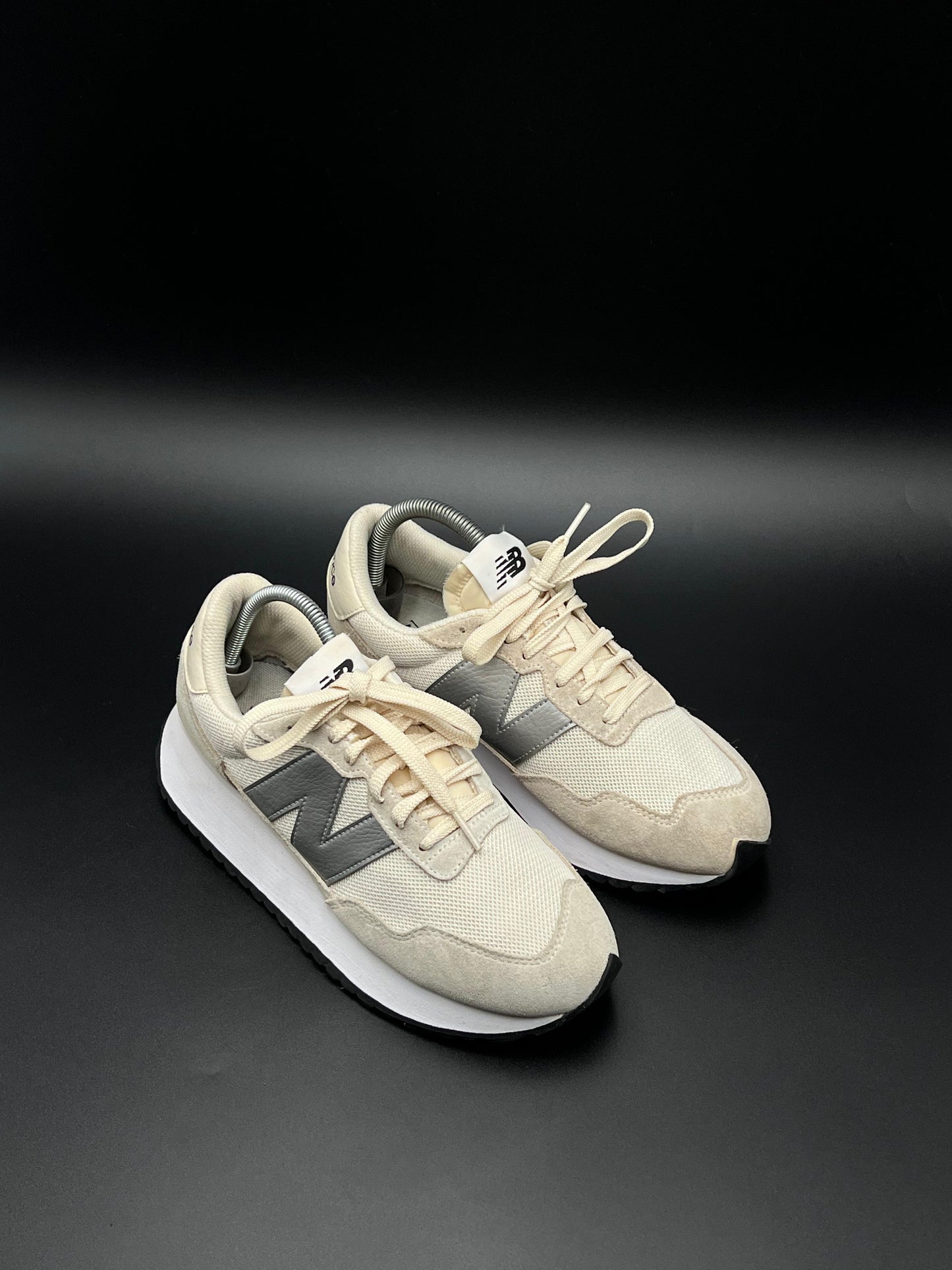NEW BALANCE 237
