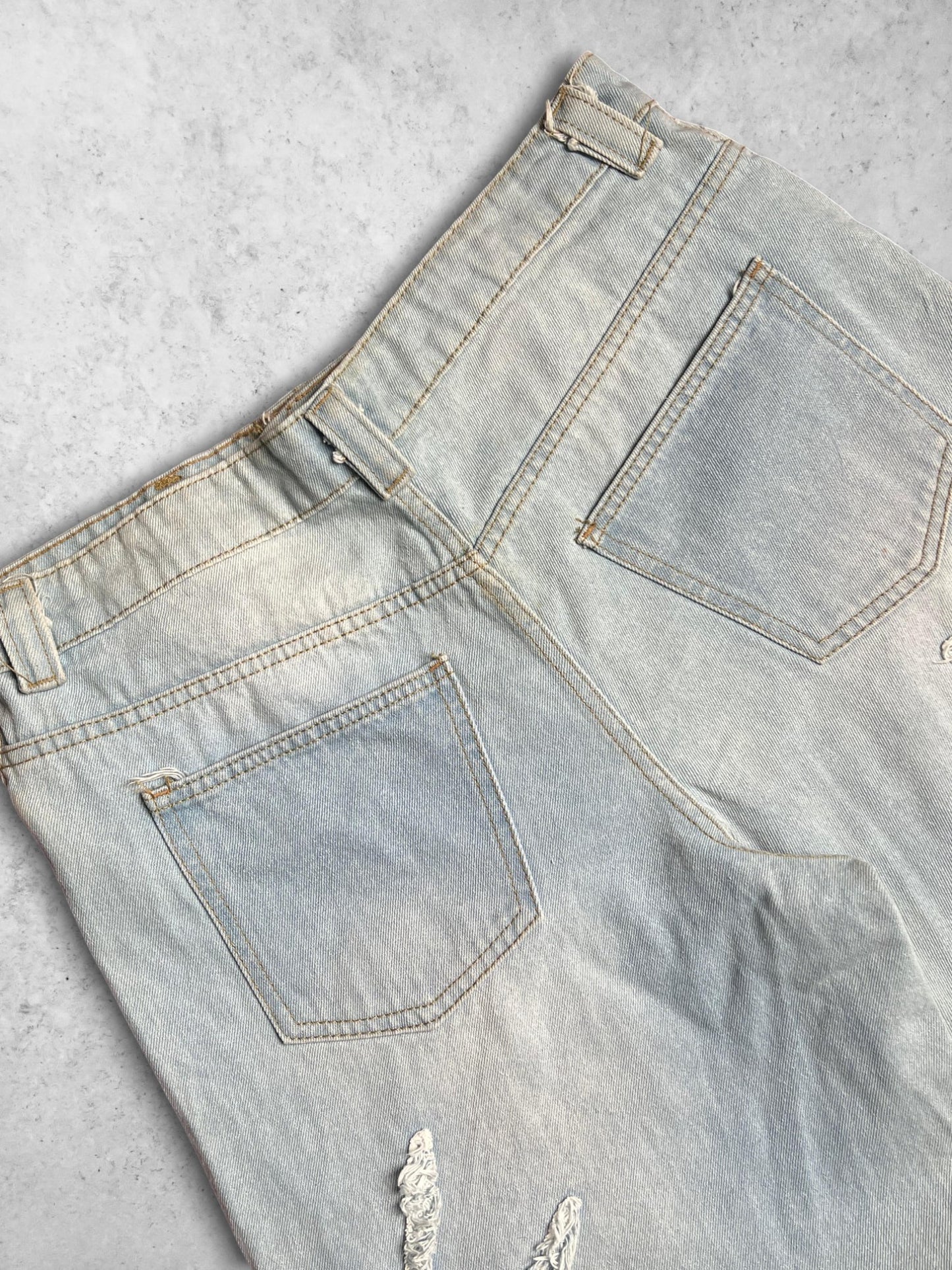 BOOHOOMAN PATCHED SUPER BAGGY JEANS