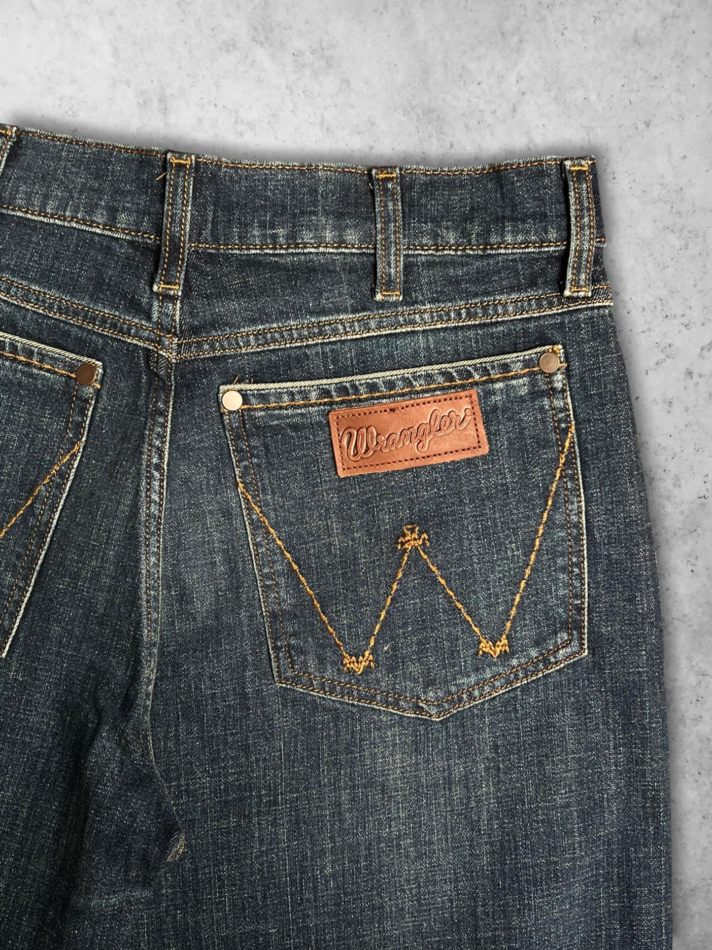 WRANGLER HEAVYWEIGHT WASHED INDIGO BOOTCUT JEANS