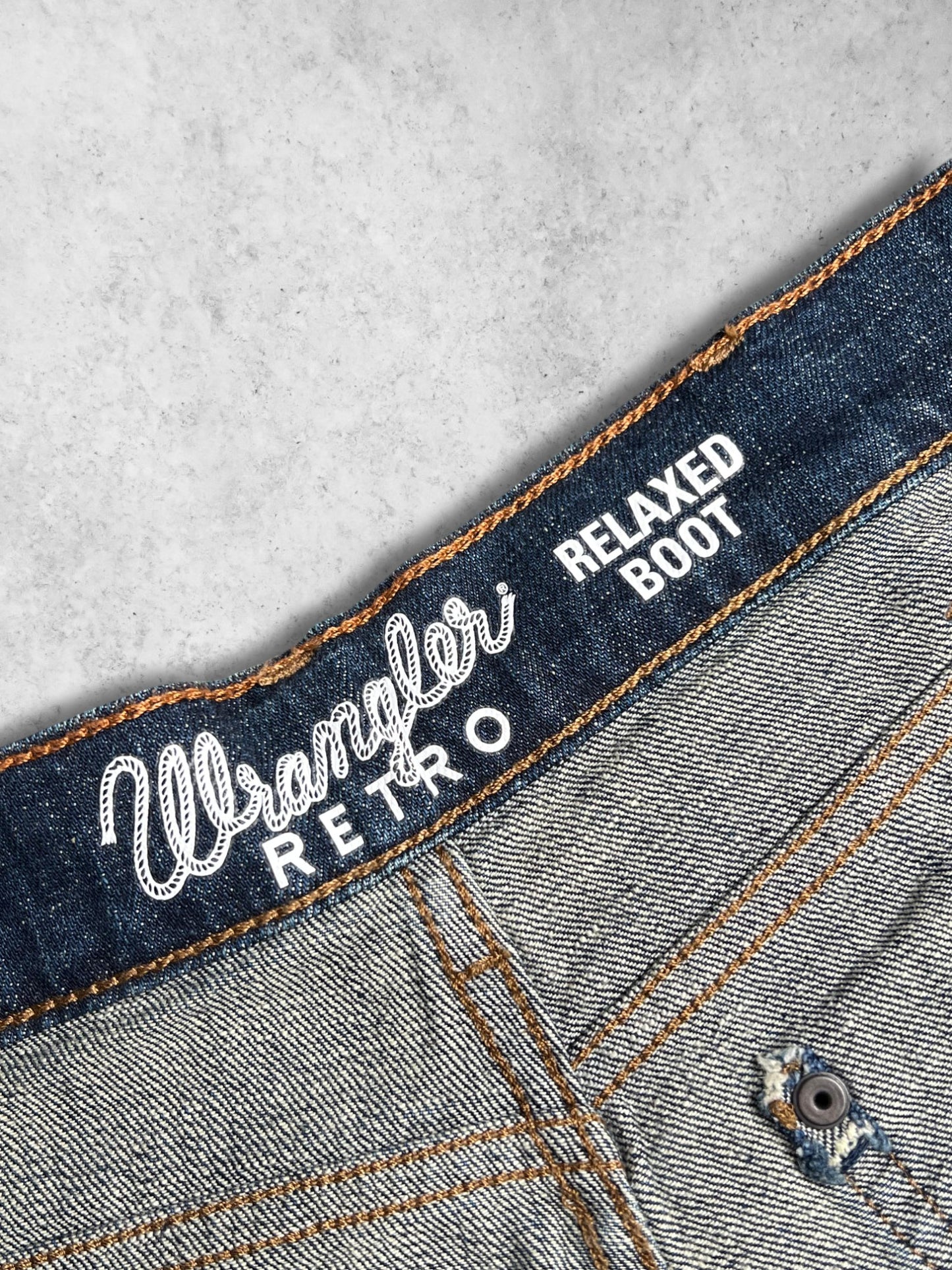 WRANGLER HEAVYWEIGHT WASHED INDIGO BOOTCUT JEANS