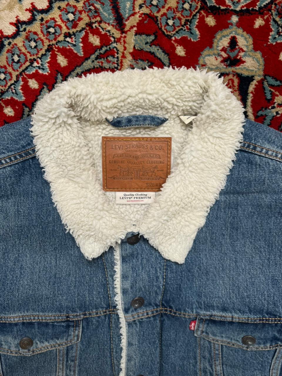 VINTAGE LEVI'S SHERPA DENIM JACKET