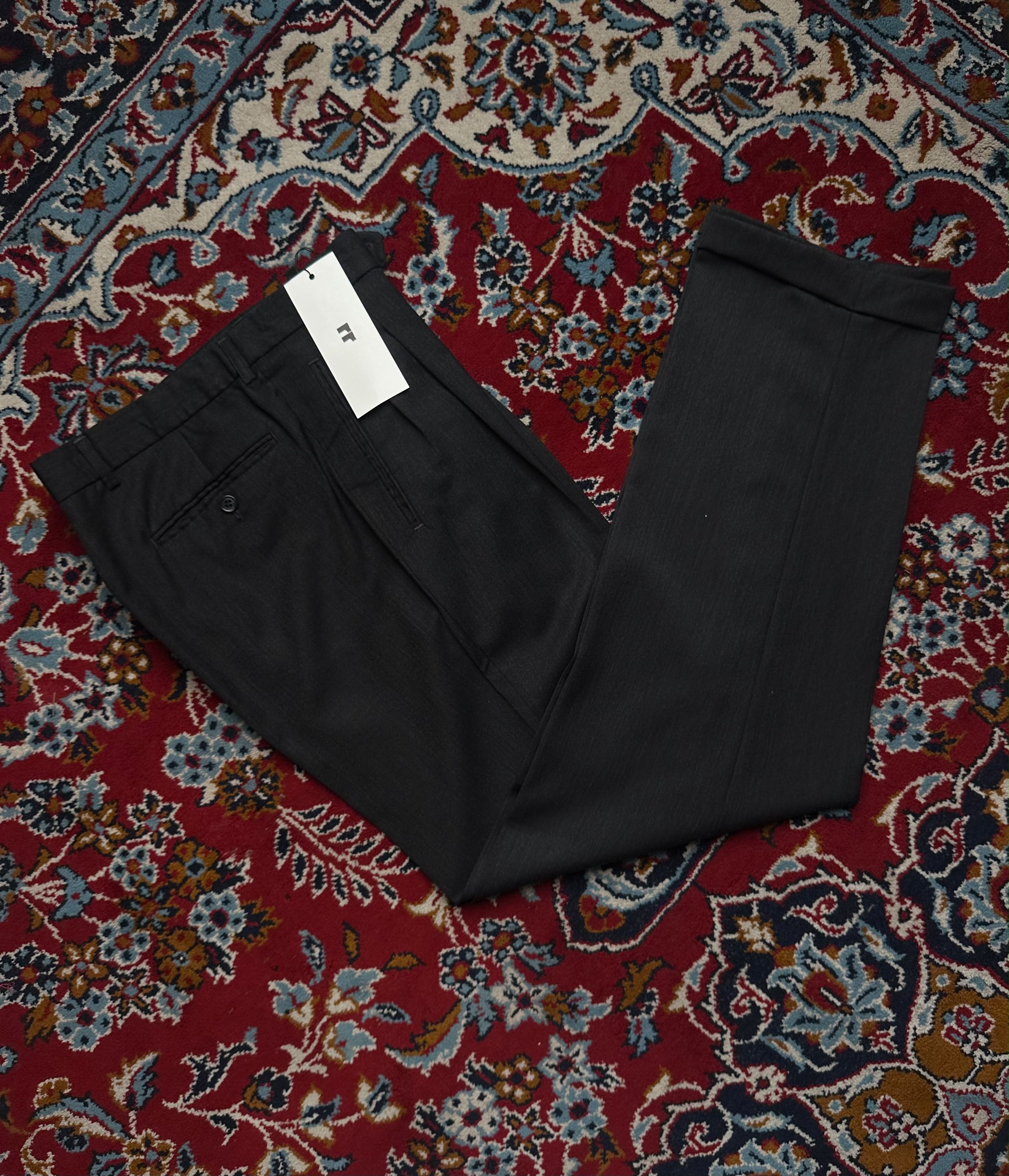 Licona Super 100s Fine Merino Wool Pleated Cuffed Dark Charcoal Dress Pants - 32