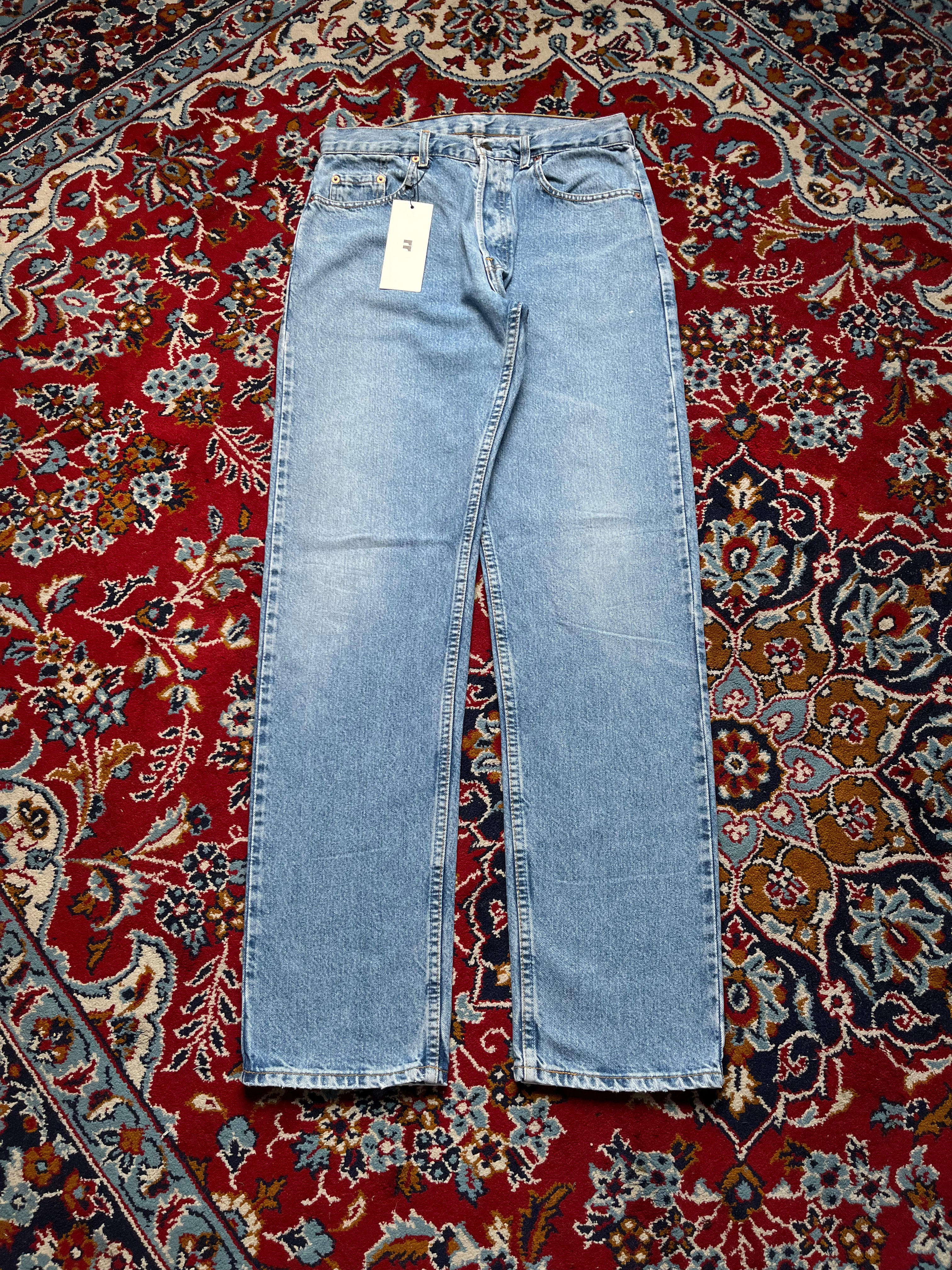 Vintage Levi's 614 Straight FIT Light WashED JEANS - 30