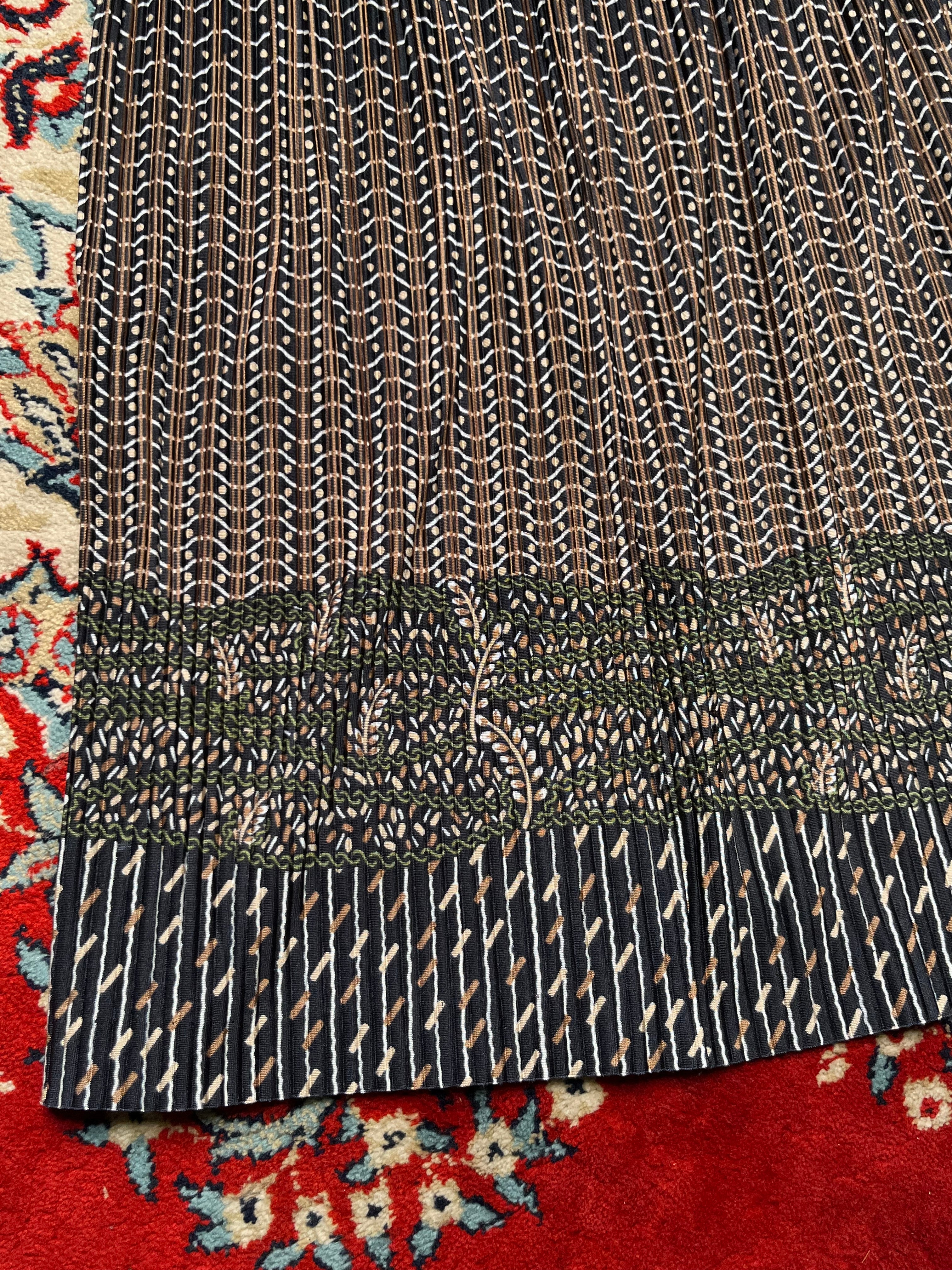 Vintage Geometric Wave Stripe Pattern Pleated Elastic Waist Skirt - 32