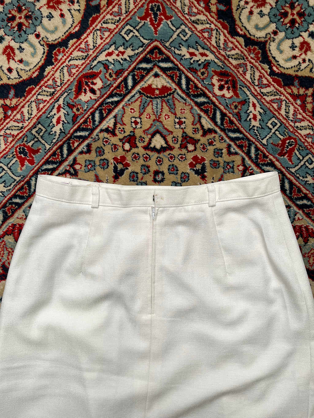 Vintage Hirota Japan White Pleated Side Button Textured SKIRT - 32