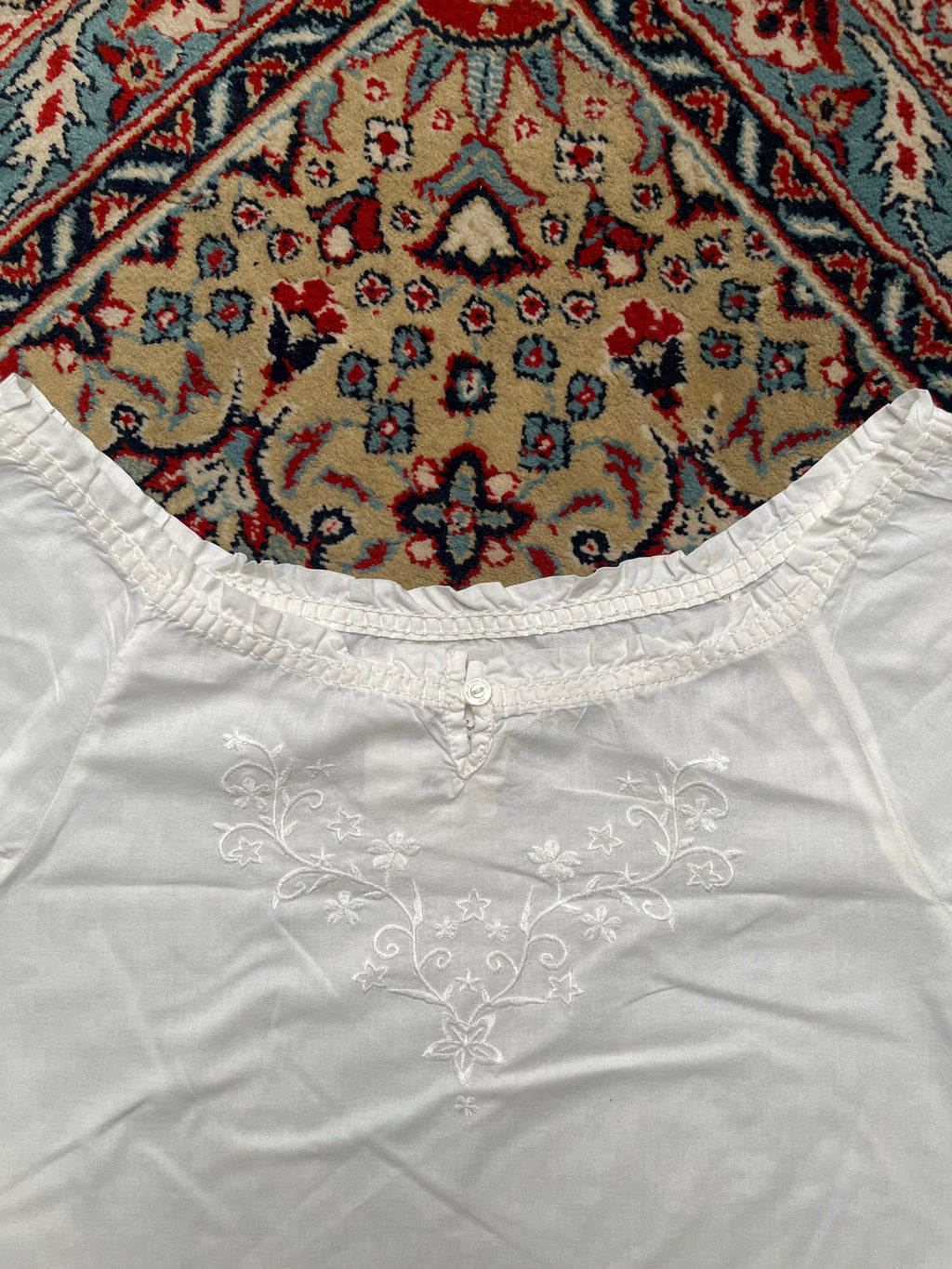H&M L.O.G.G. Women White EmbroideredCotton Blouse - M