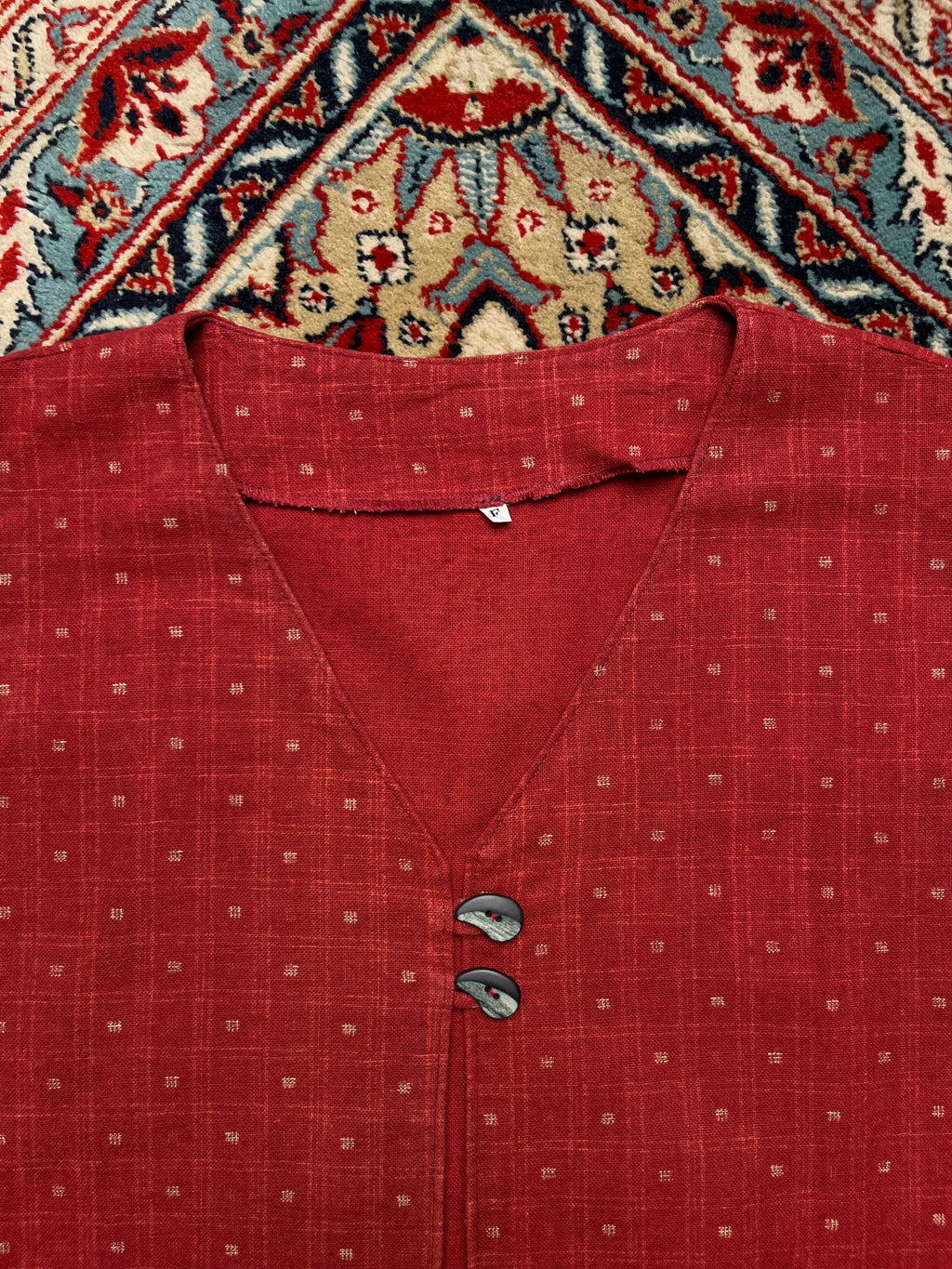 Vintage Red Textured Geometric Print V-Neck Vest - L