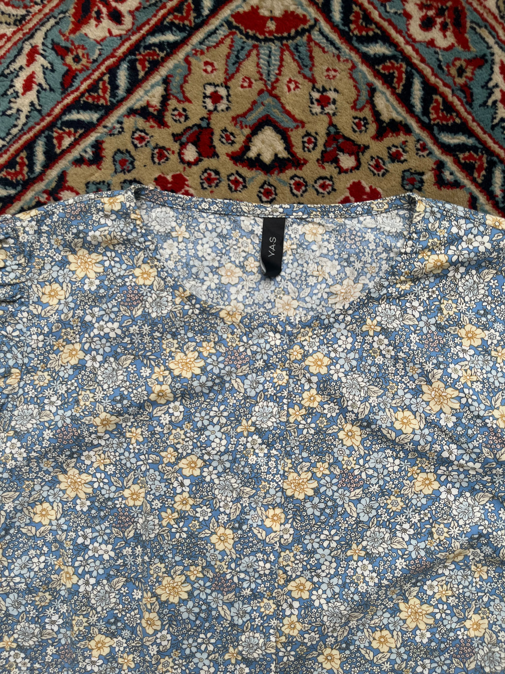 Y.A.S Women Ditsy Floral SHIRT - L