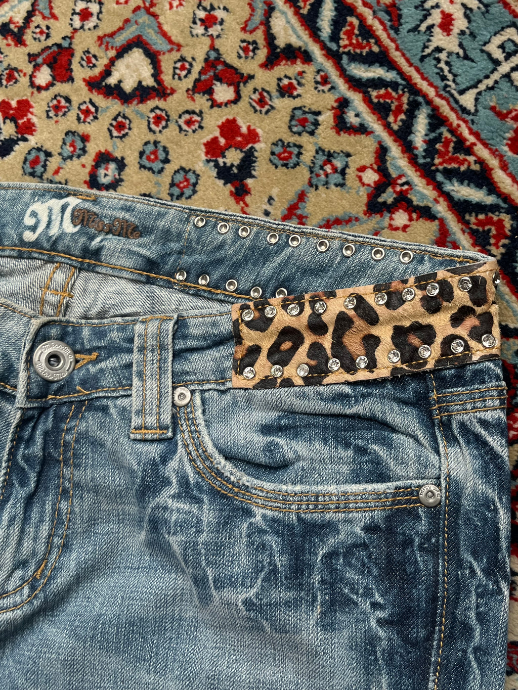 MISS ME Blue Denim Leopard Flap Pocket Rhinestone Stud Bootcut JEANS - 32