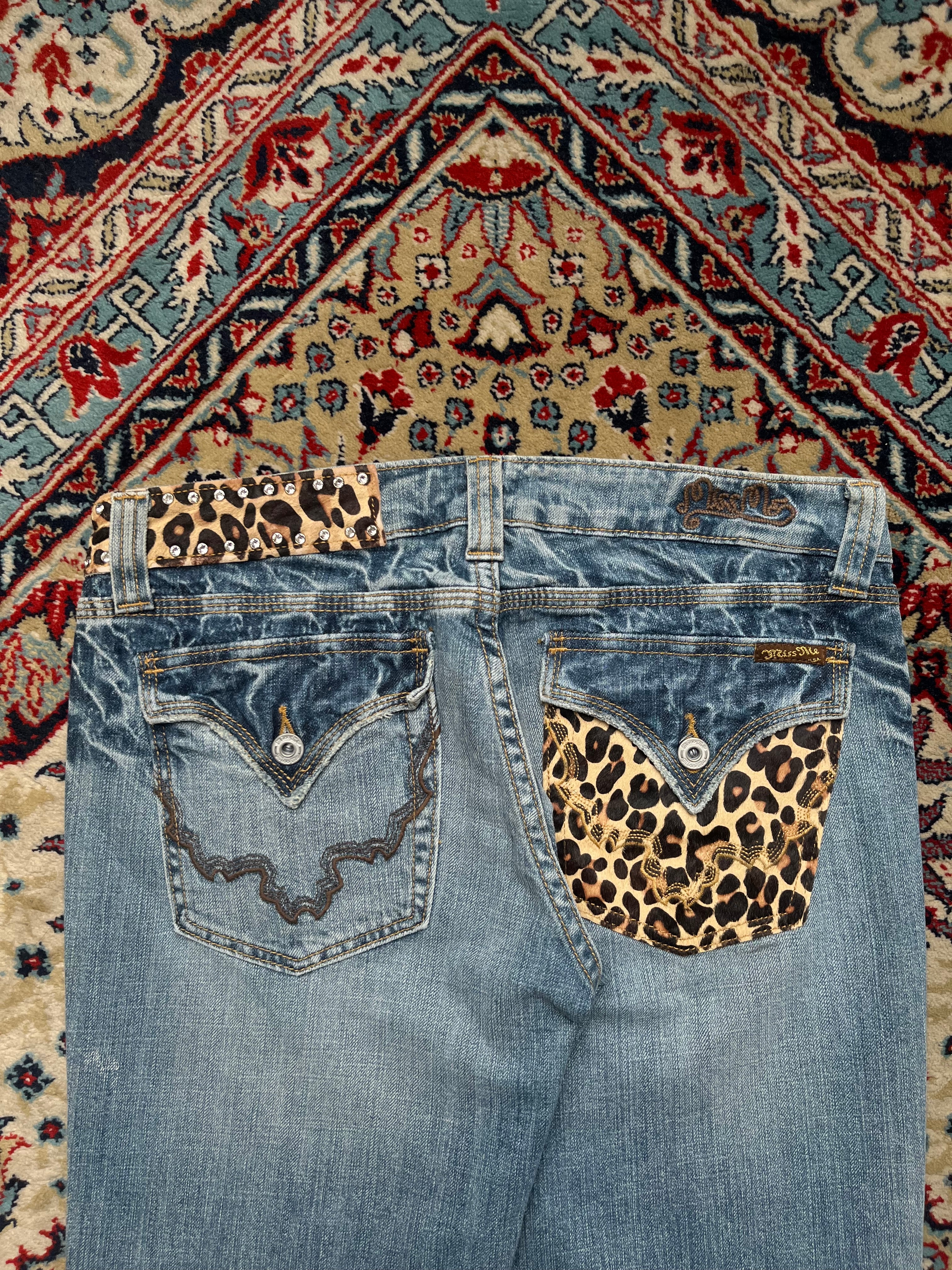 MISS ME Blue Denim Leopard Flap Pocket Rhinestone Stud Bootcut JEANS - 32