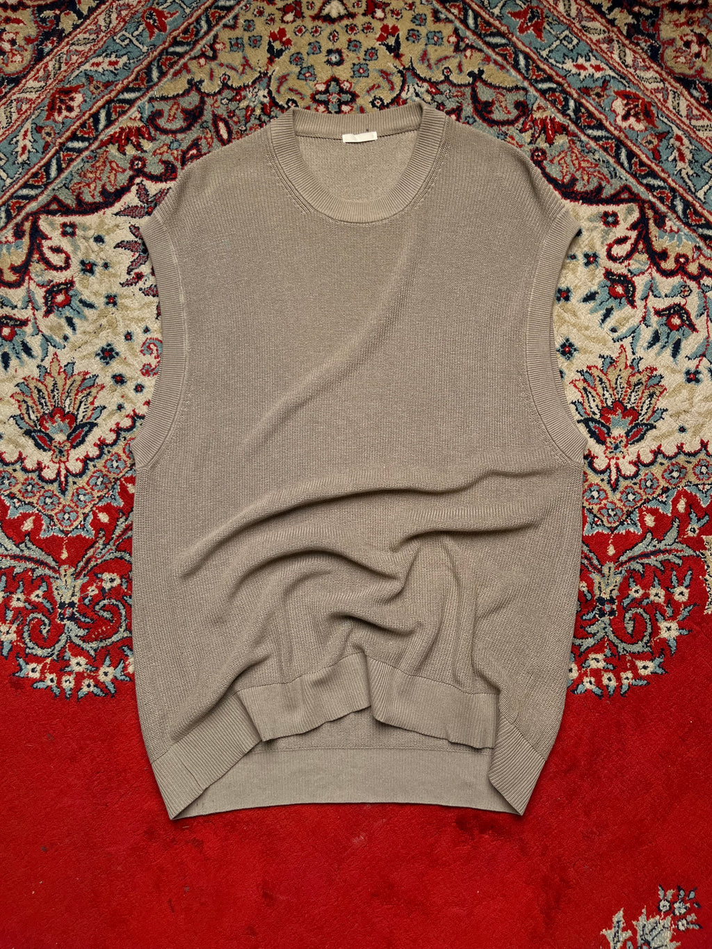 GU Beige Heathered Crewneck Sleeveless Knit Sweater - M