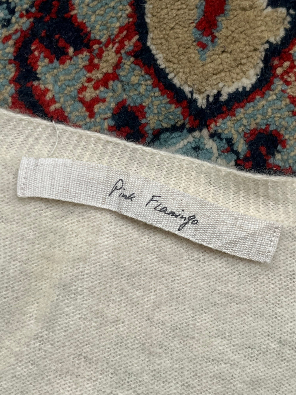 Pink Flamingo Ivory Cream Cashmere Wool V-Neck Knit Sweater - M