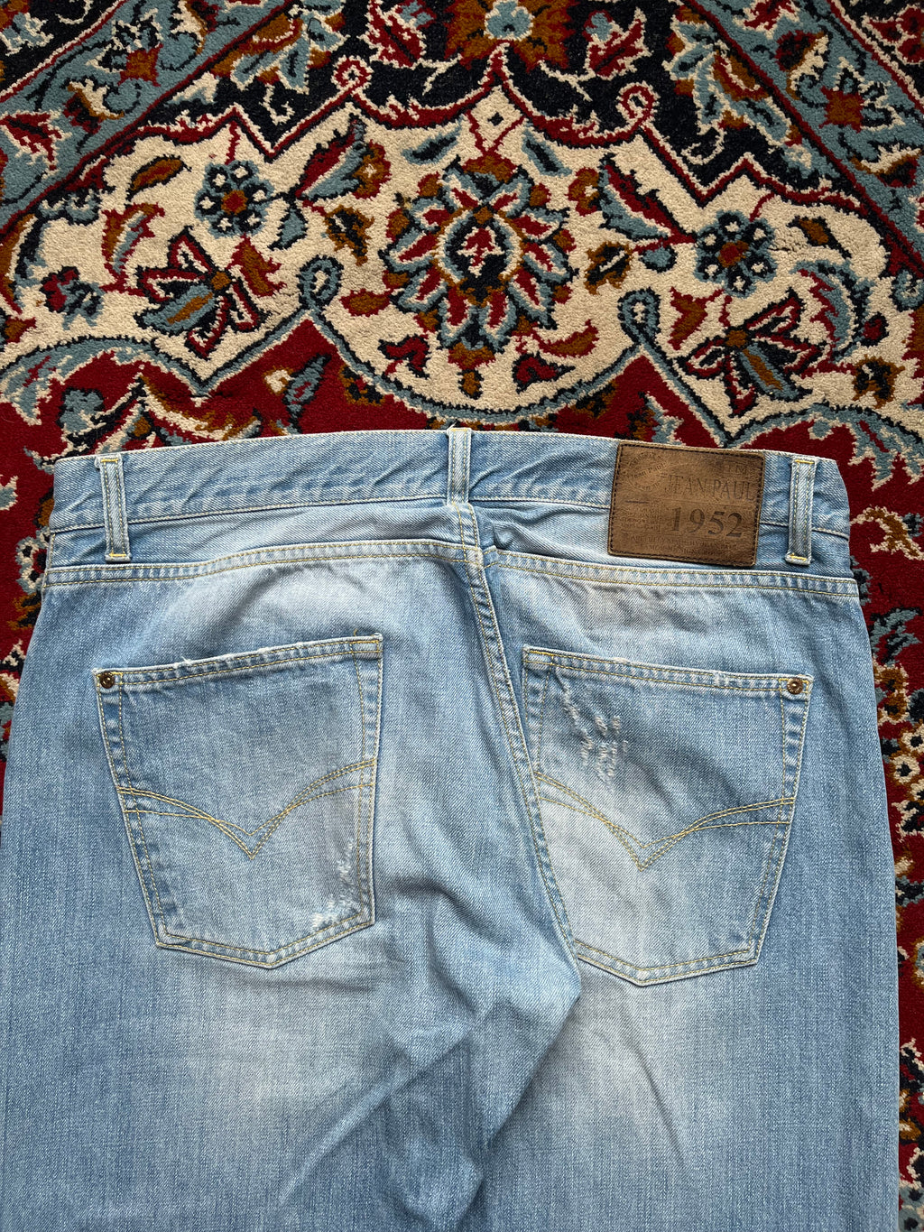Vintage Jean Paul Distressed Light WashED Straight FIT JEANS - 34