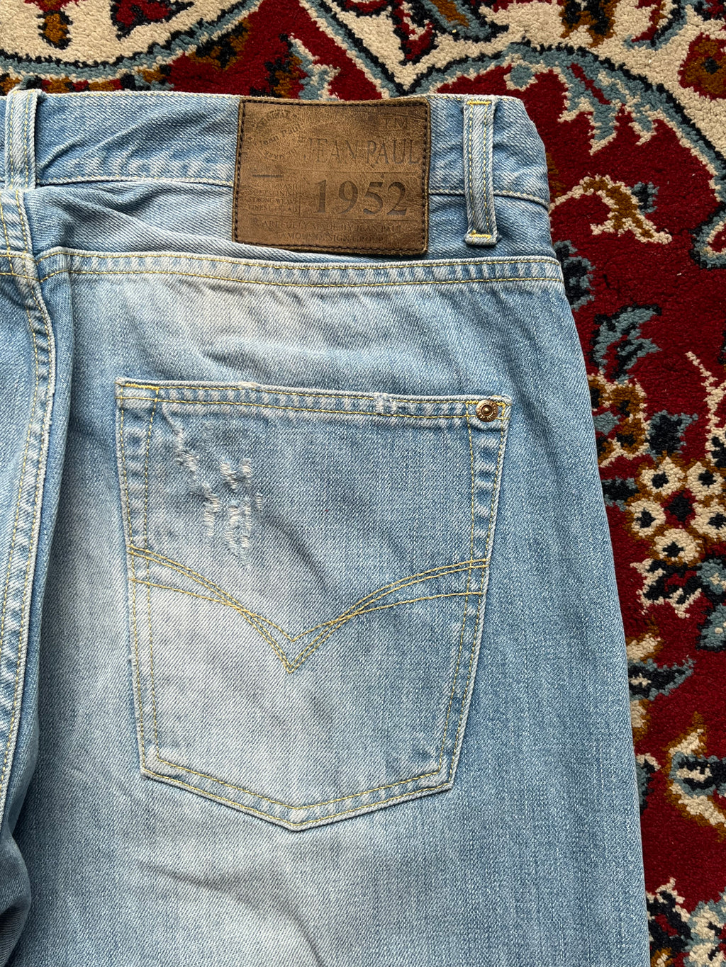Vintage Jean Paul Distressed Light WashED Straight FIT JEANS - 34