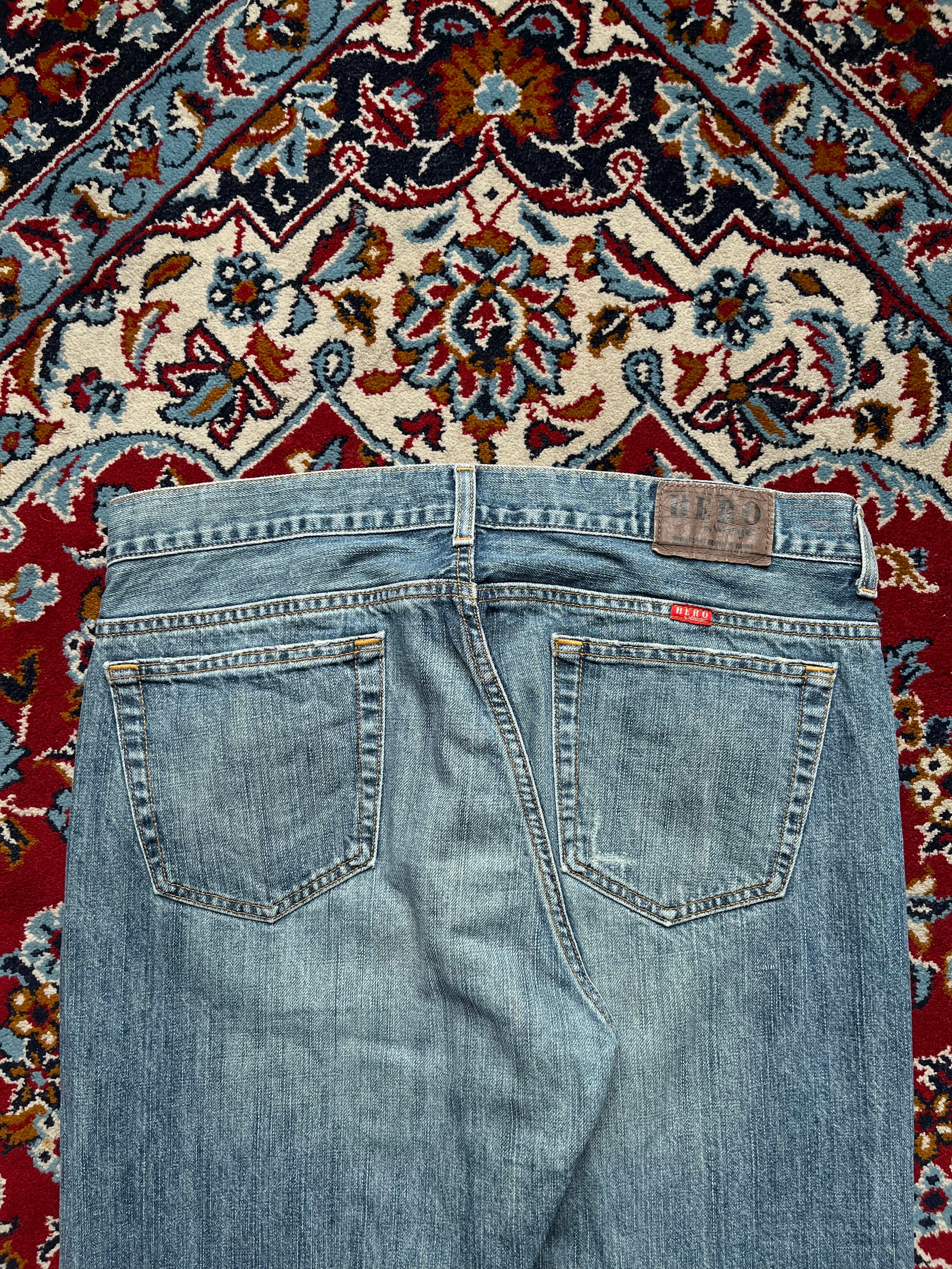 Wrangler Hero Light WashED Bootcut Casual JEANS - 34