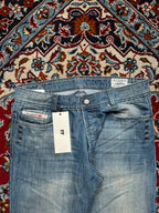 Diesel Safado Light WashED Distressed Slim Straight FIT JEANS - 32