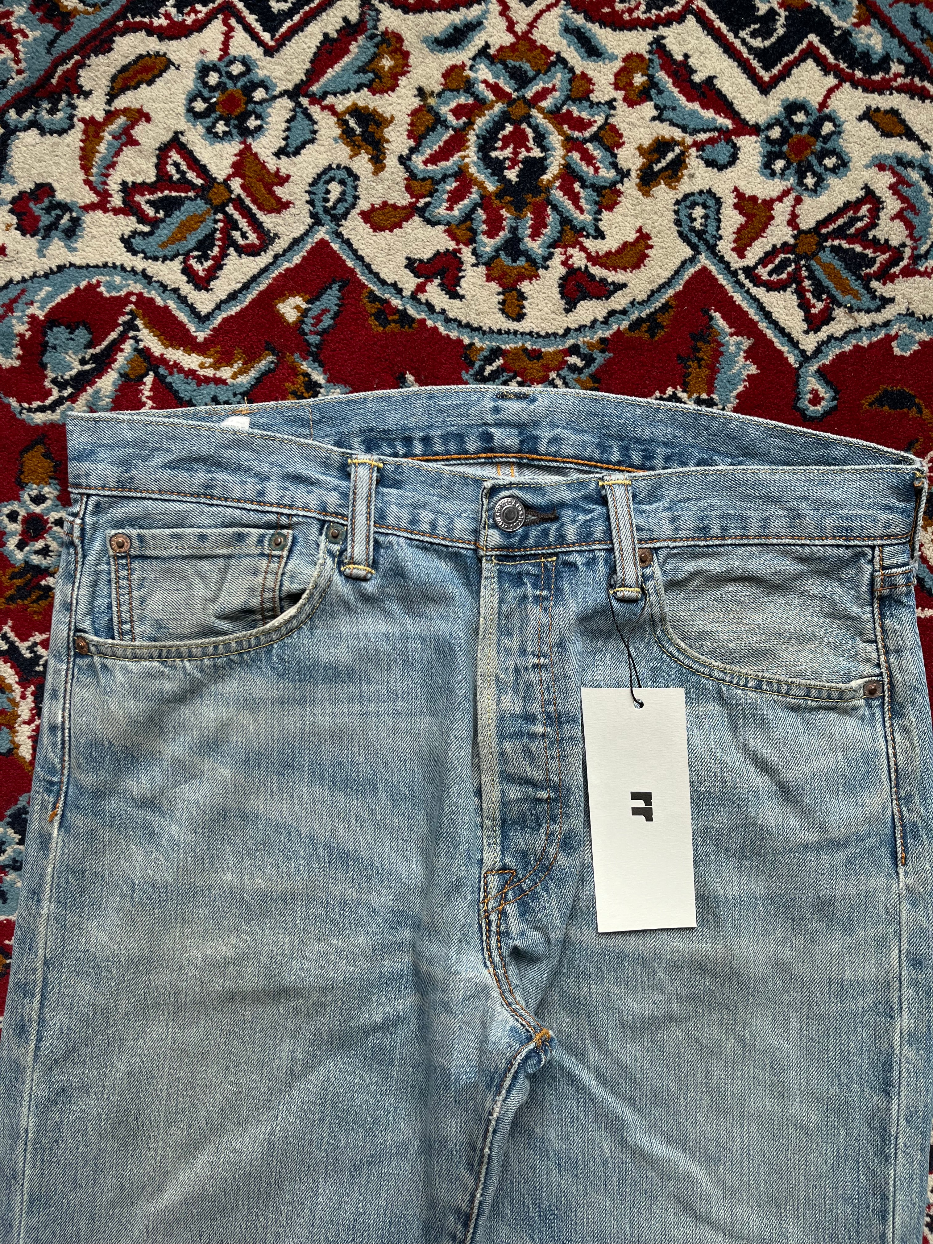 Levi's 501 Original Light WashED Straight FIT JEANS - 32