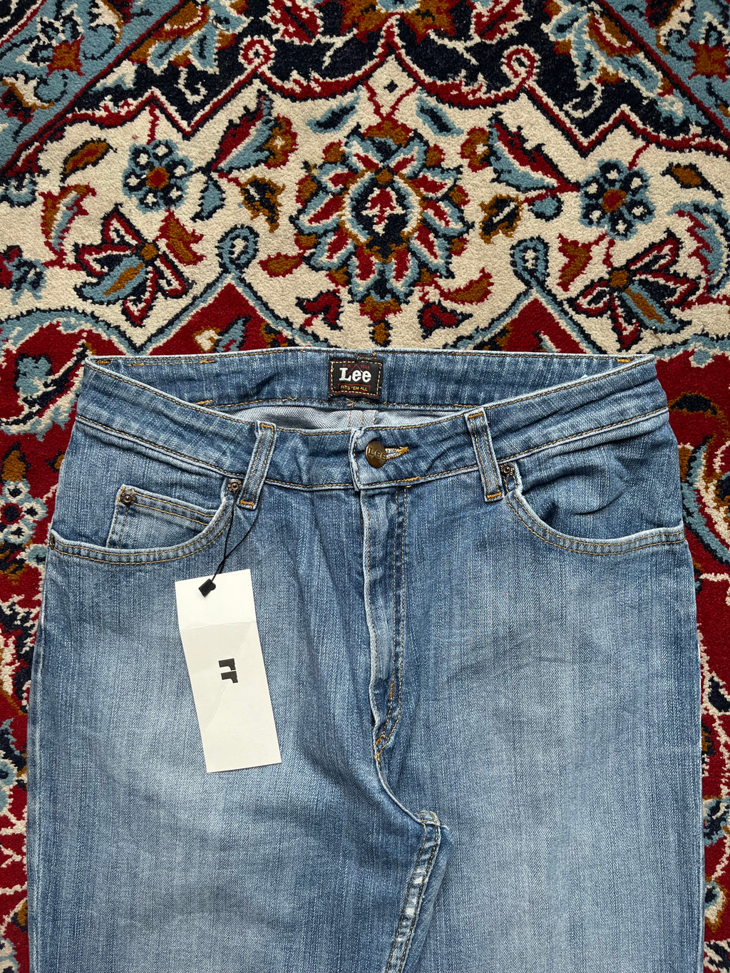 Lee Medium WashED Bootcut JEANS - 30