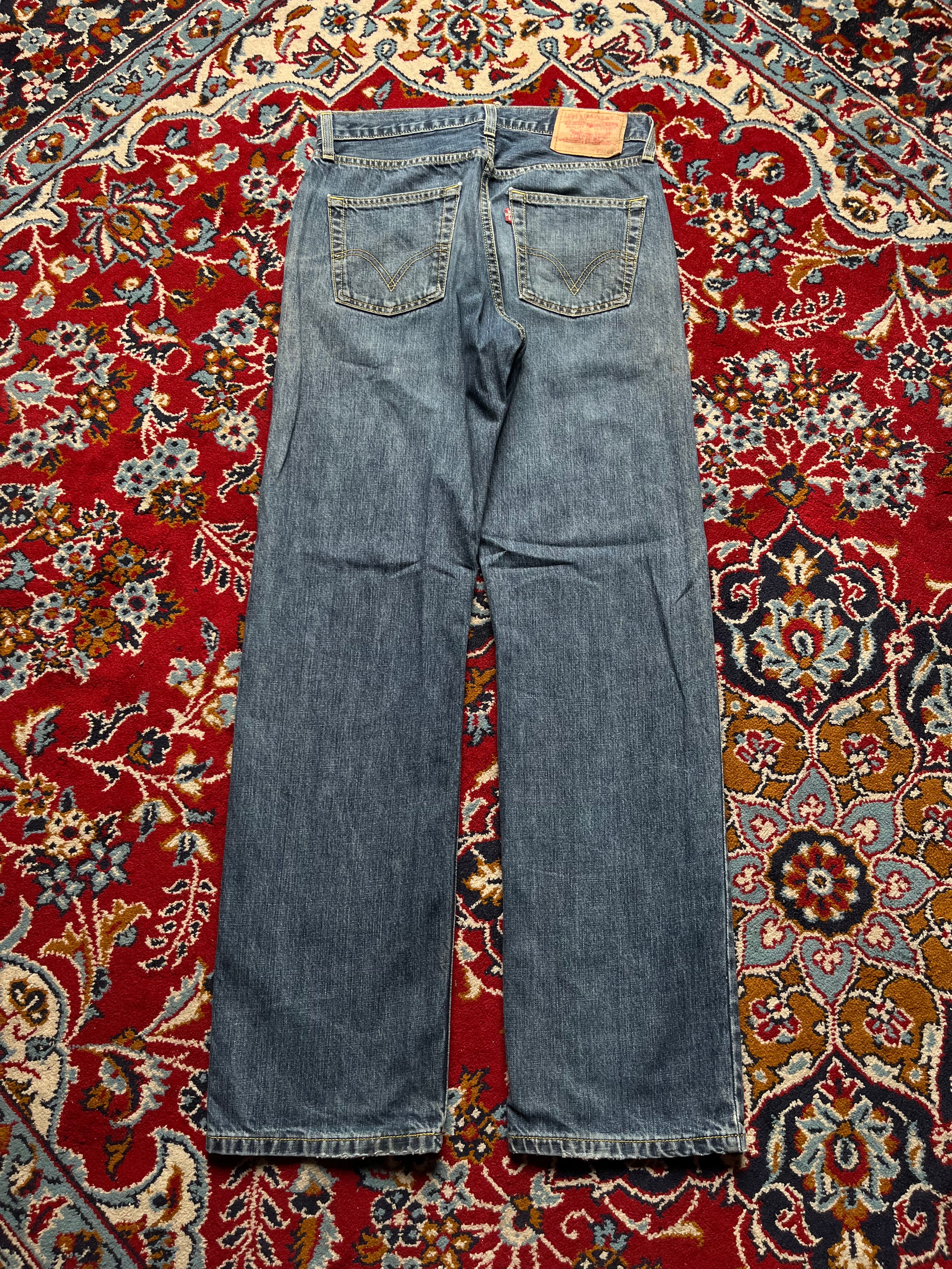 Levi's 751 Medium WashED Straight FIT JEANS - 30