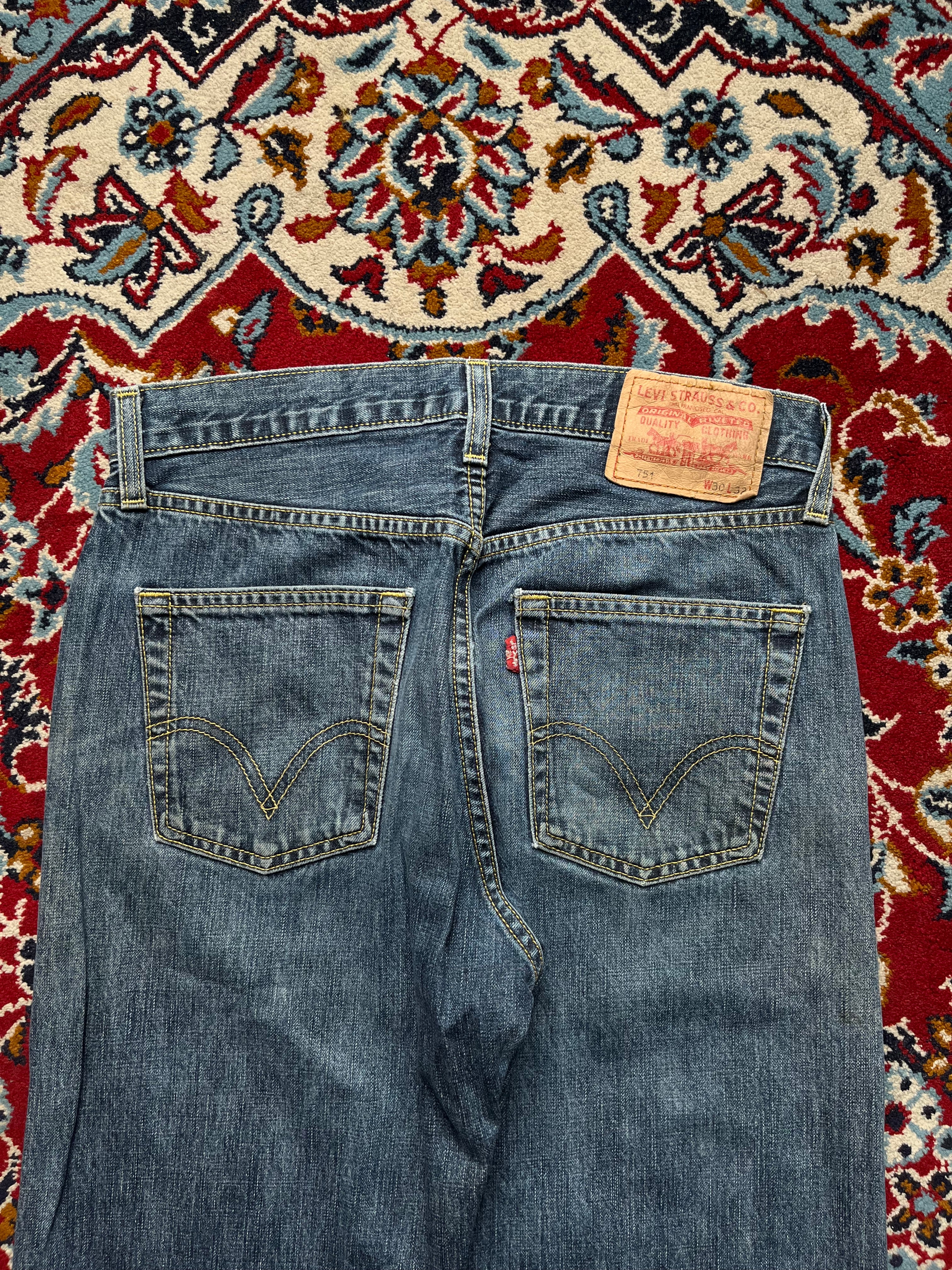 Levi's 751 Medium WashED Straight FIT JEANS - 30