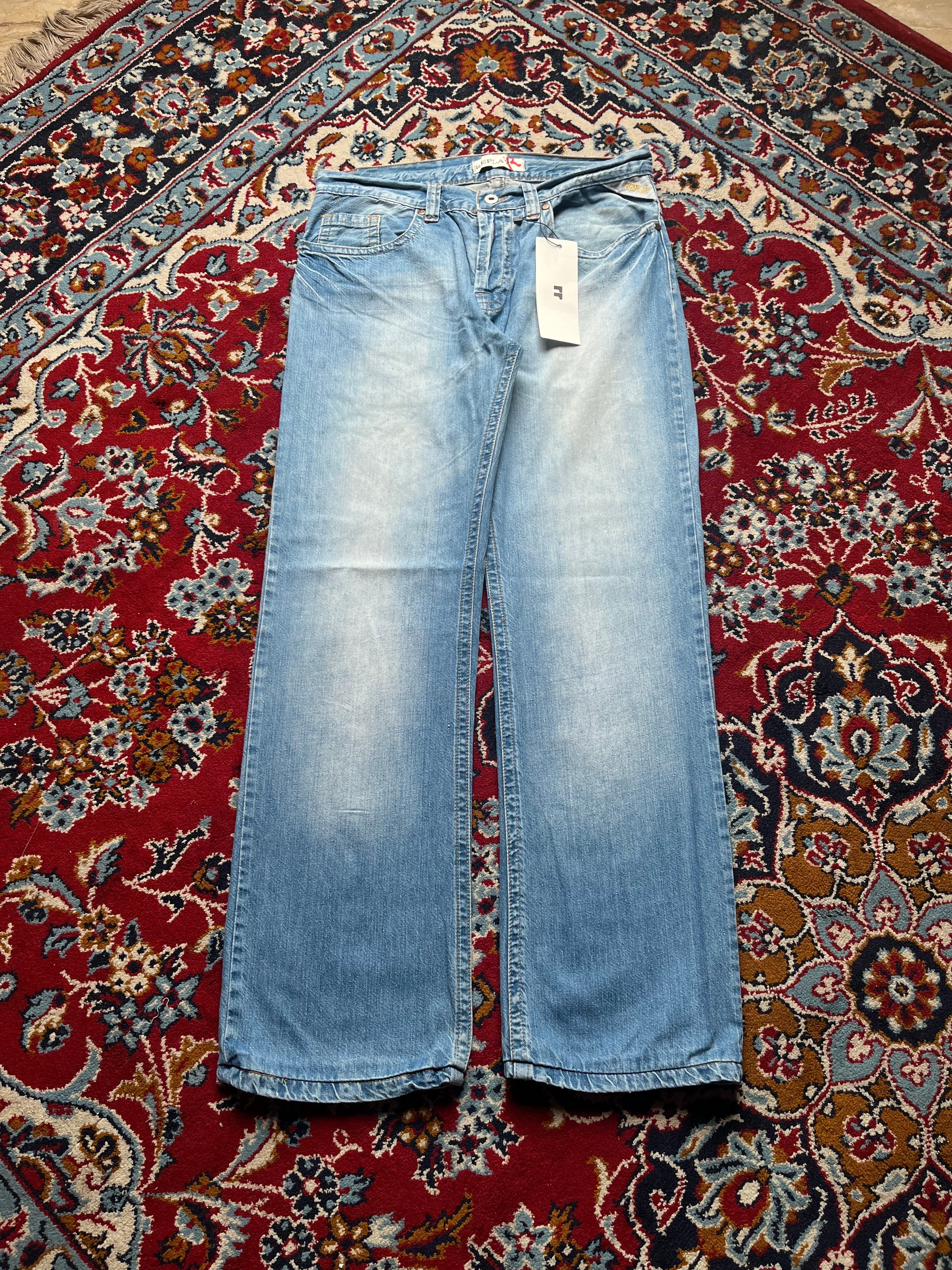 Vintage Replay Wide FIT Embroidered Spellout Light WashED JEANS - 32
