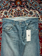 Levi's Lowrise Bootcut Plaid Lining Light WashED JEANS - 32
