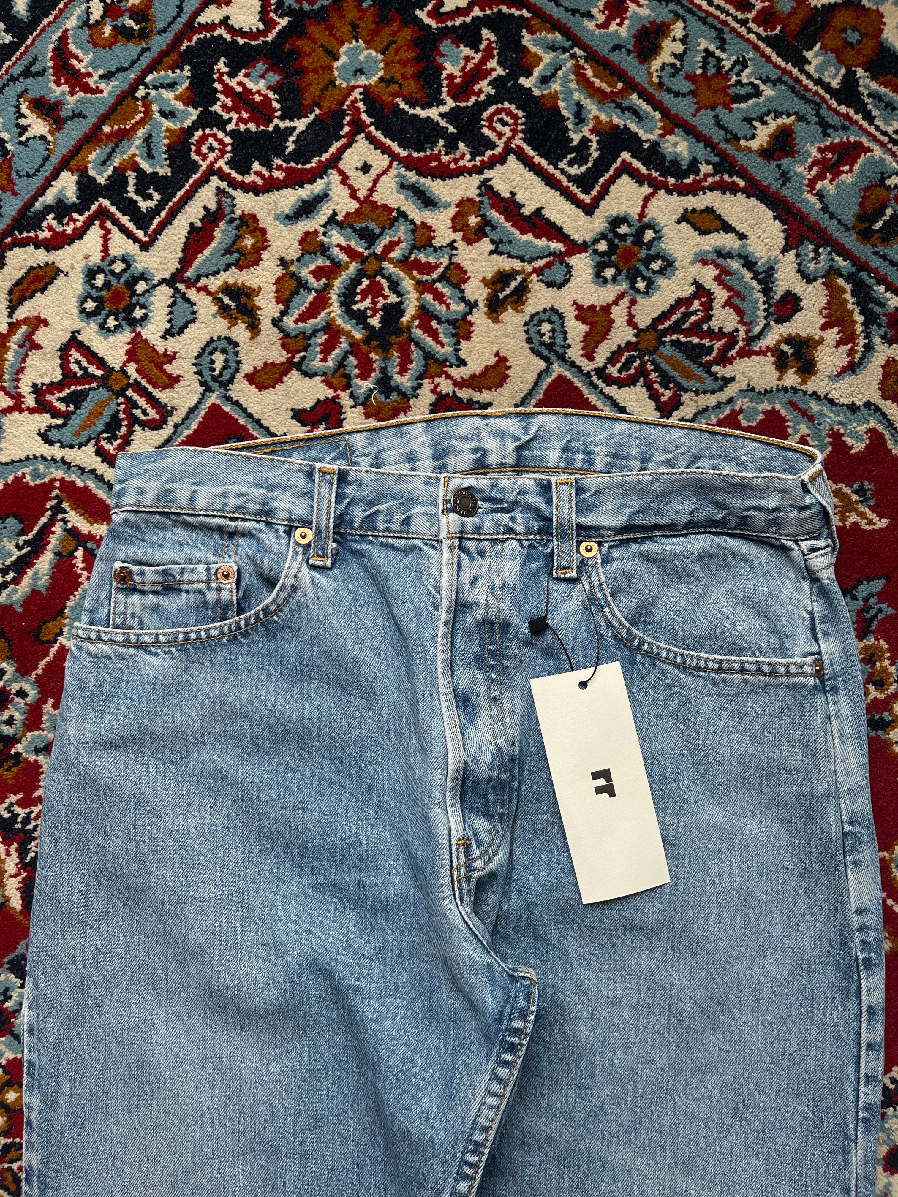 Vintage Levi's 614 Straight FIT Light WashED JEANS - 30