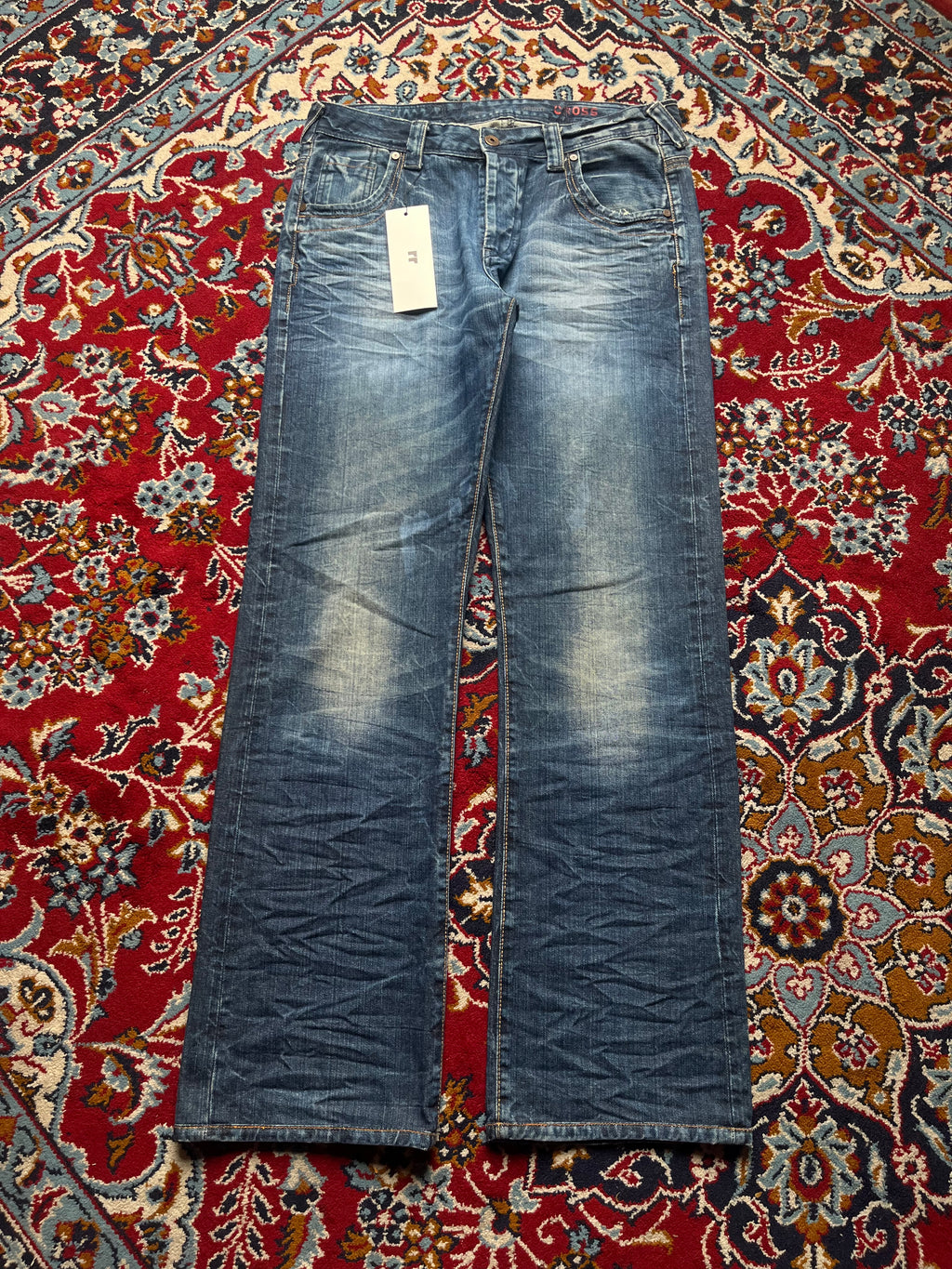 Cross Jeanswear Co Antonio Men Blue Faded Wide FIT JEANS - 34