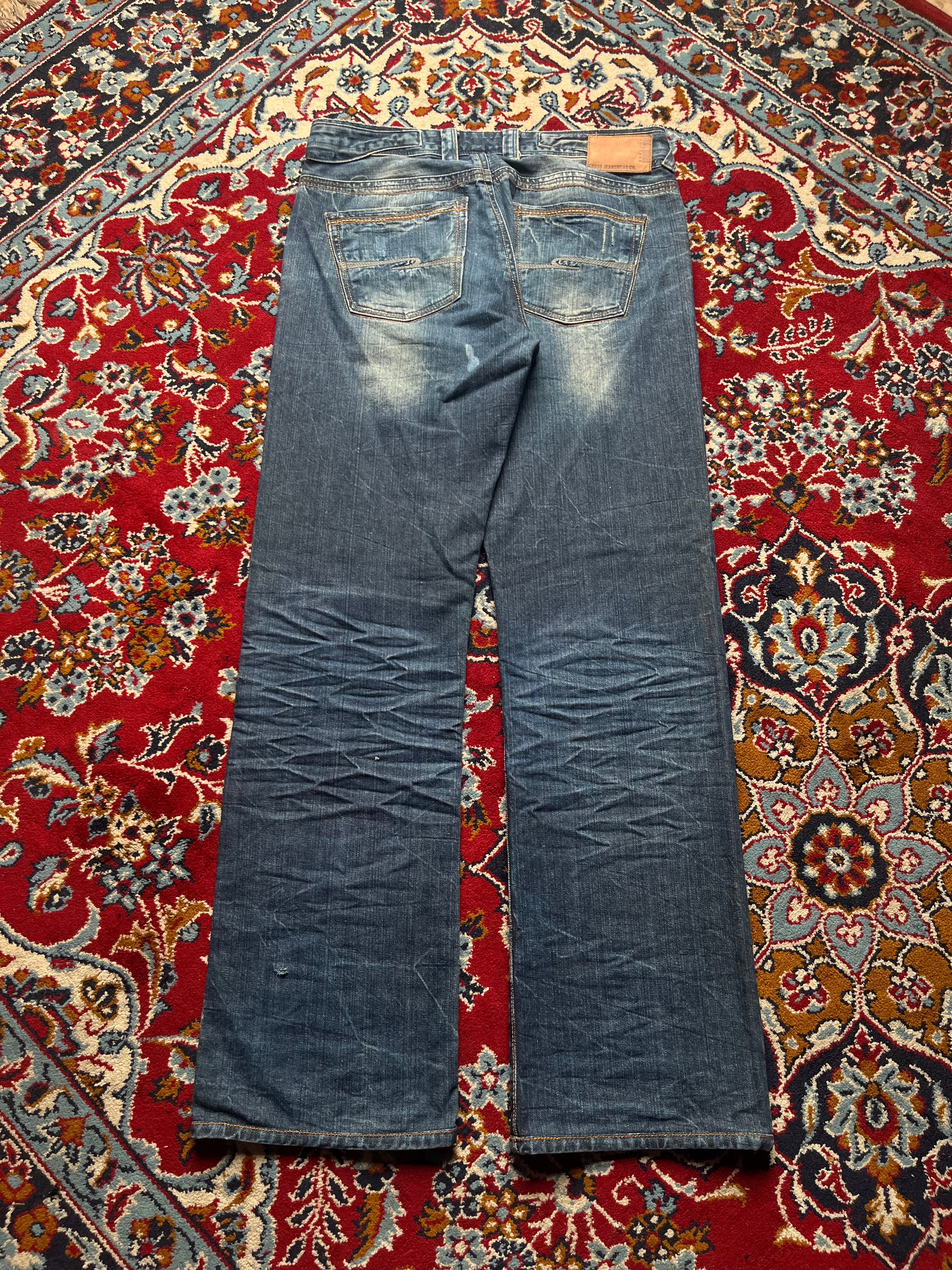 Cross Jeanswear Co Antonio Men Blue Faded Wide FIT JEANS - 34