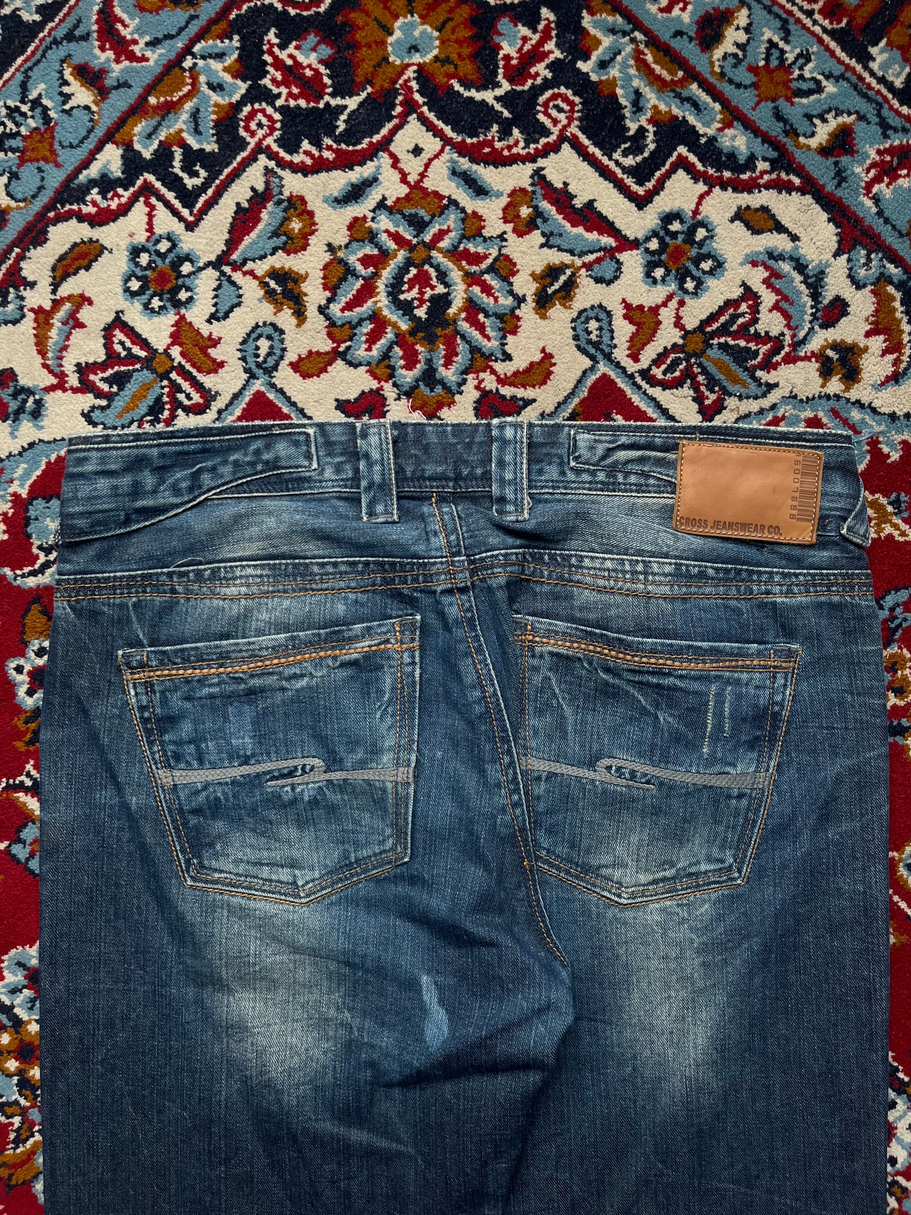 Cross Jeanswear Co Antonio Men Blue Faded Wide FIT JEANS - 34