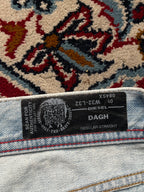 Diesel Dagh Relaxed FIT Light WashED Distressed Graphic JEANS - 34